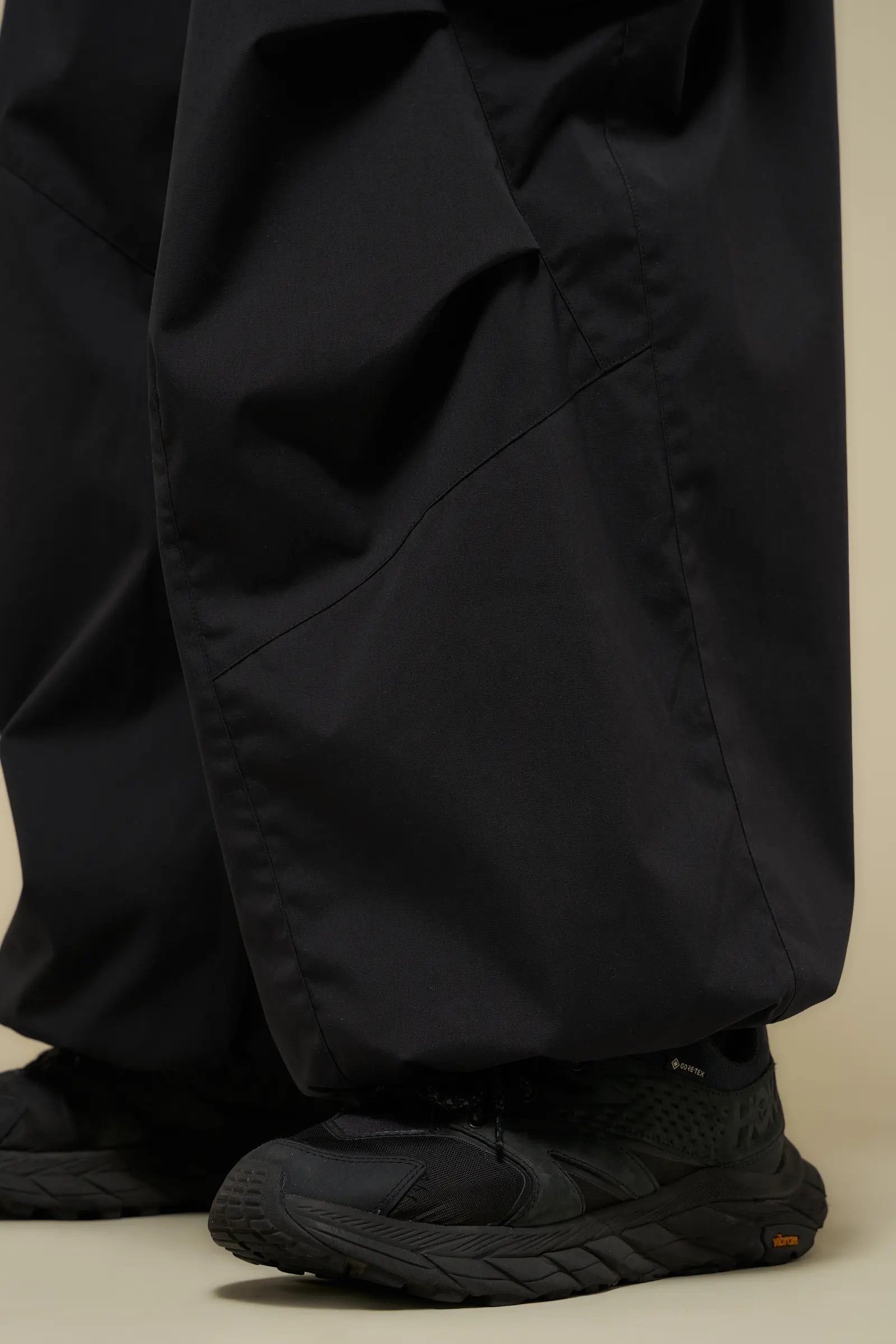 P56A-E Encapsulated Nylon Double Cargo Trouser Black - 28