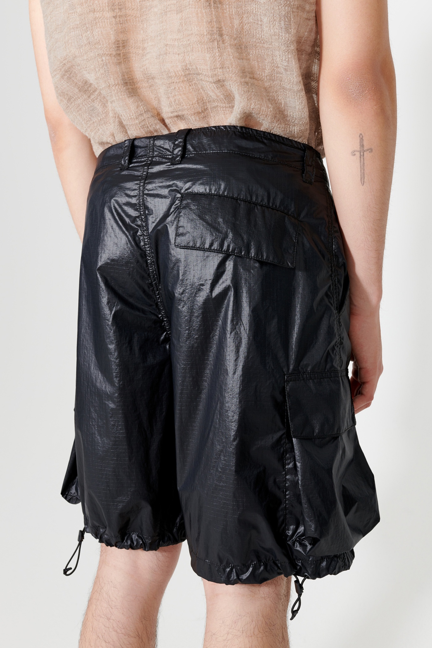 Mount Shorts Black Tech Chintz Ripstop - 5