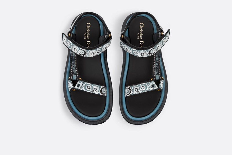 D-Wave Sandal 3