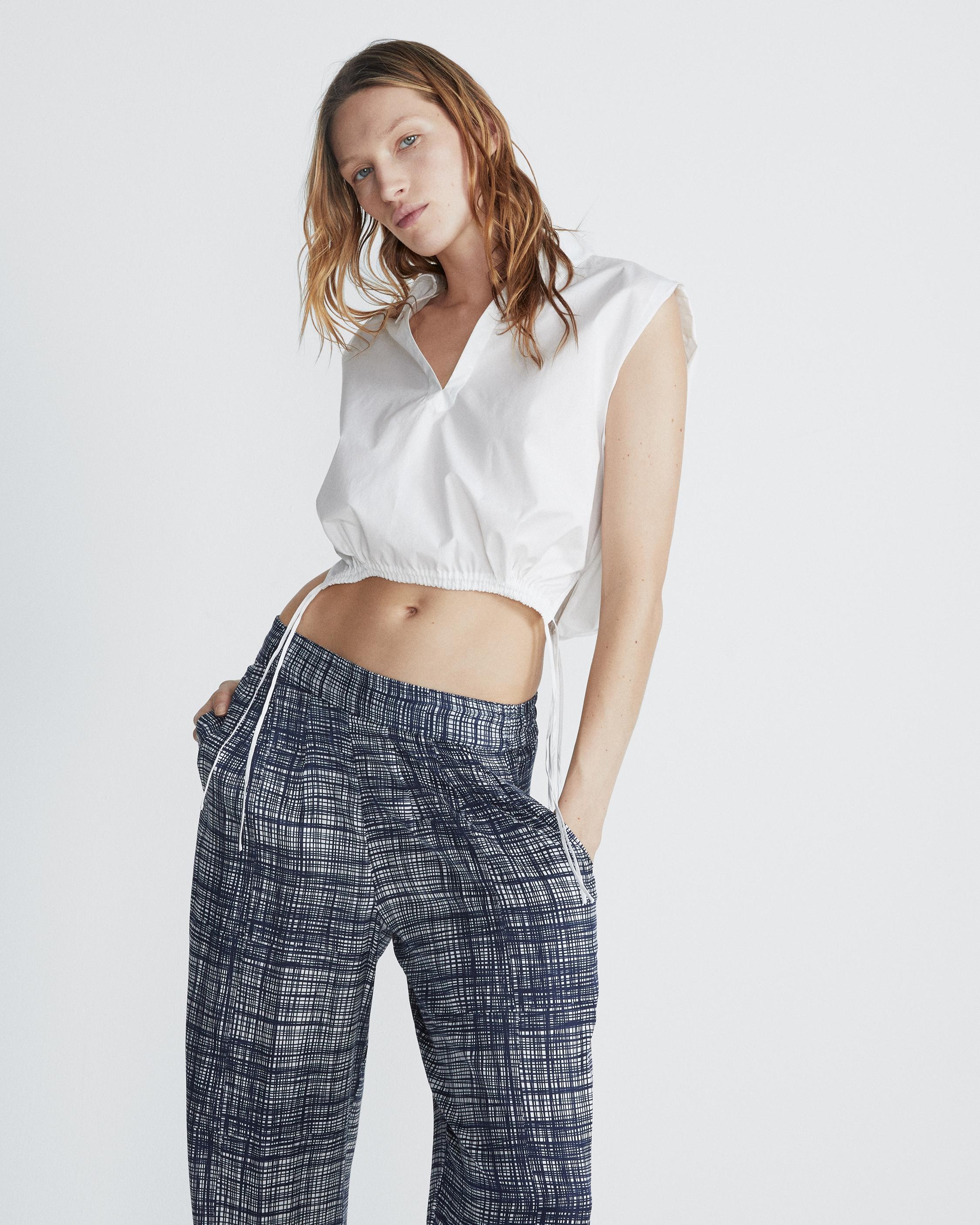 Tara Wide-Leg Pant
Printed Silk Pant - 6