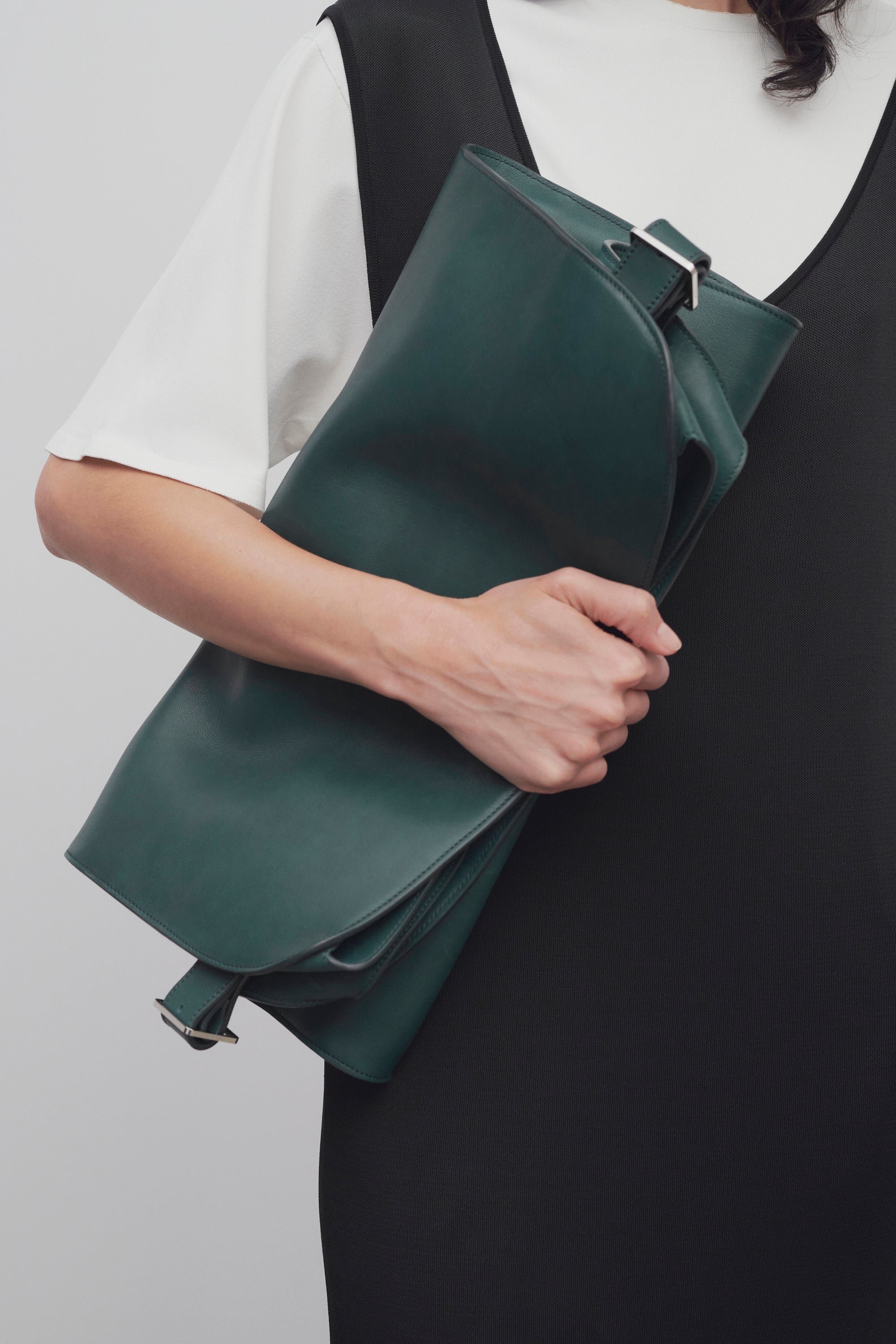 Margaux EW Clutch in Leather - 4