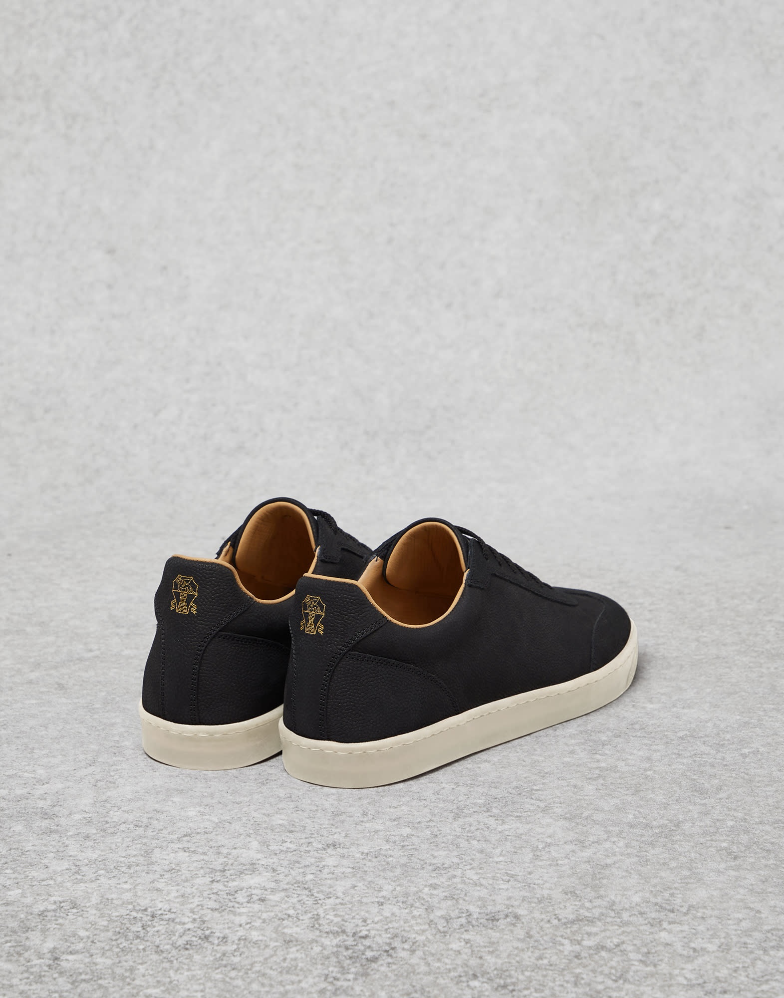 Texture nubuck sneakers with natural rubber sole - 2