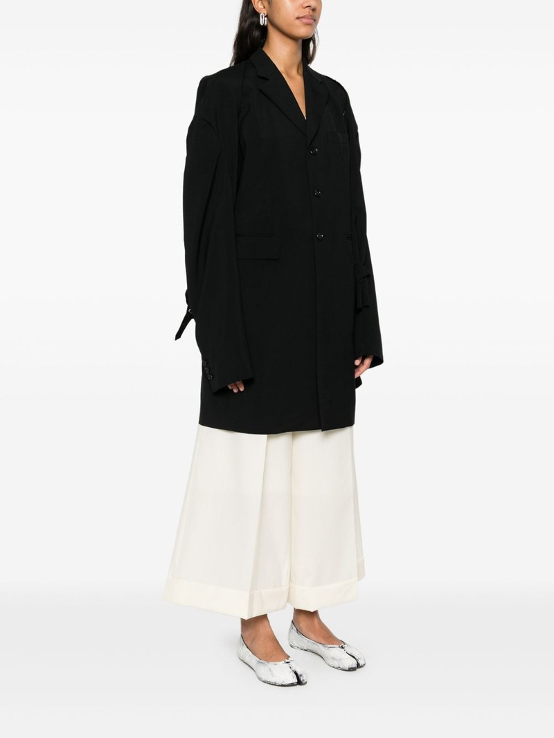 detachable-sleeves coat 3