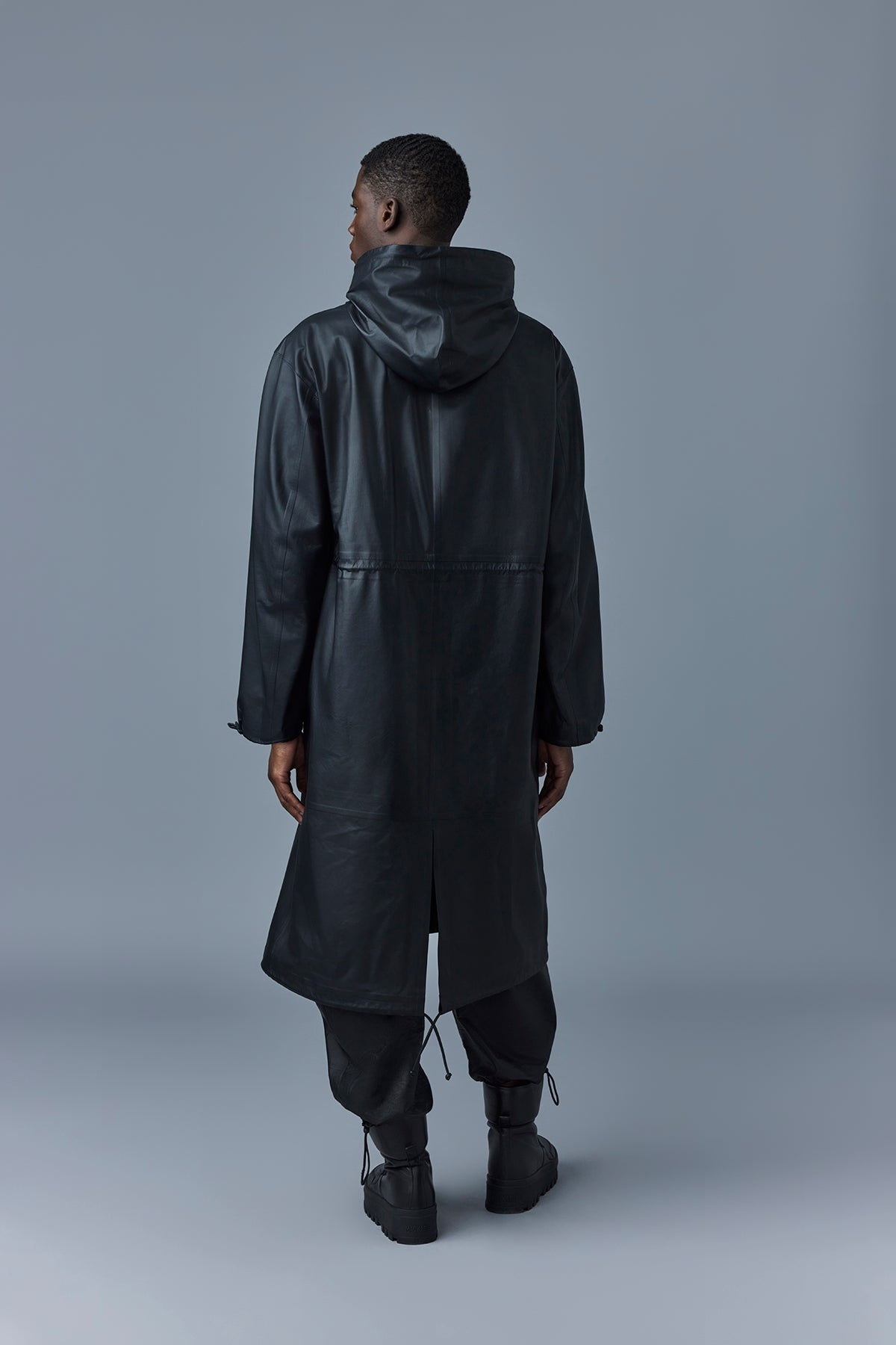 ALBAN Monochromatic leather coat with hood - 4