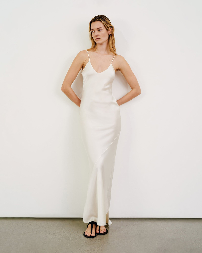 NILI LOTAN CAMI GOWN outlook