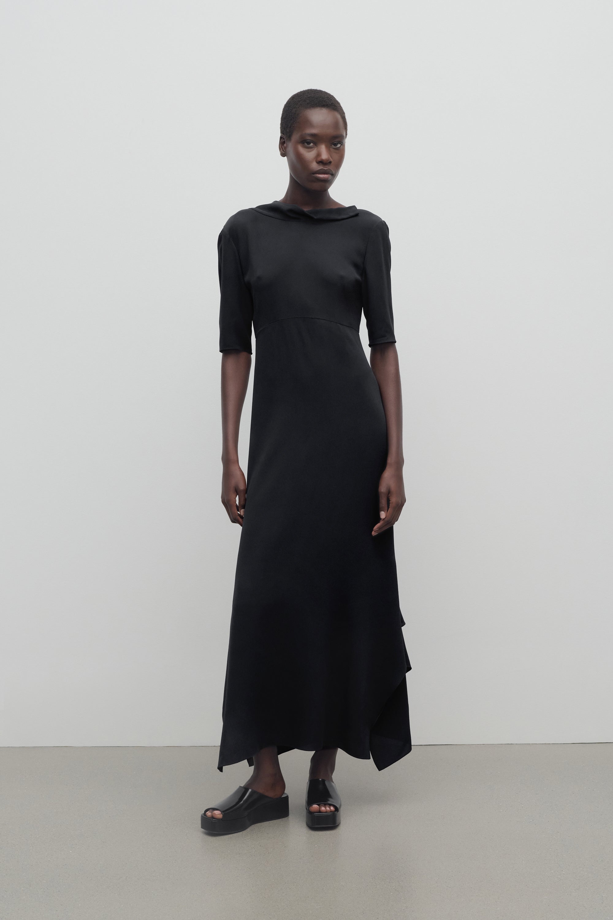 Faede Dress in Silk - 3