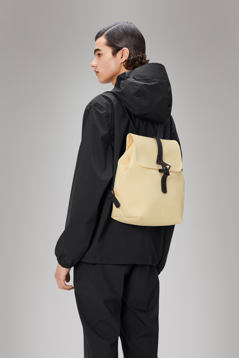 RAINS Bucket Backpack outlook
