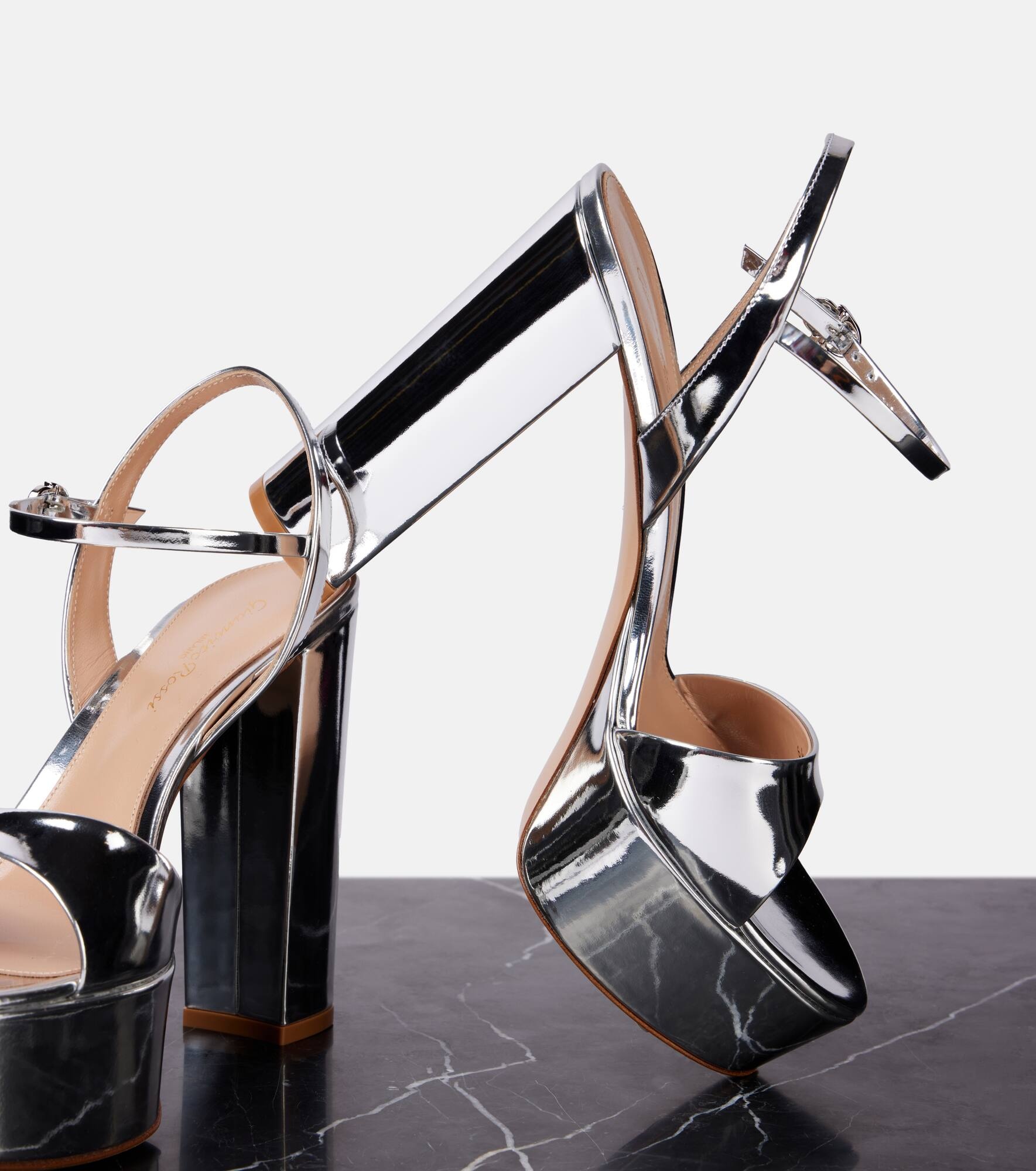 Metallic leather platform sandals - 5