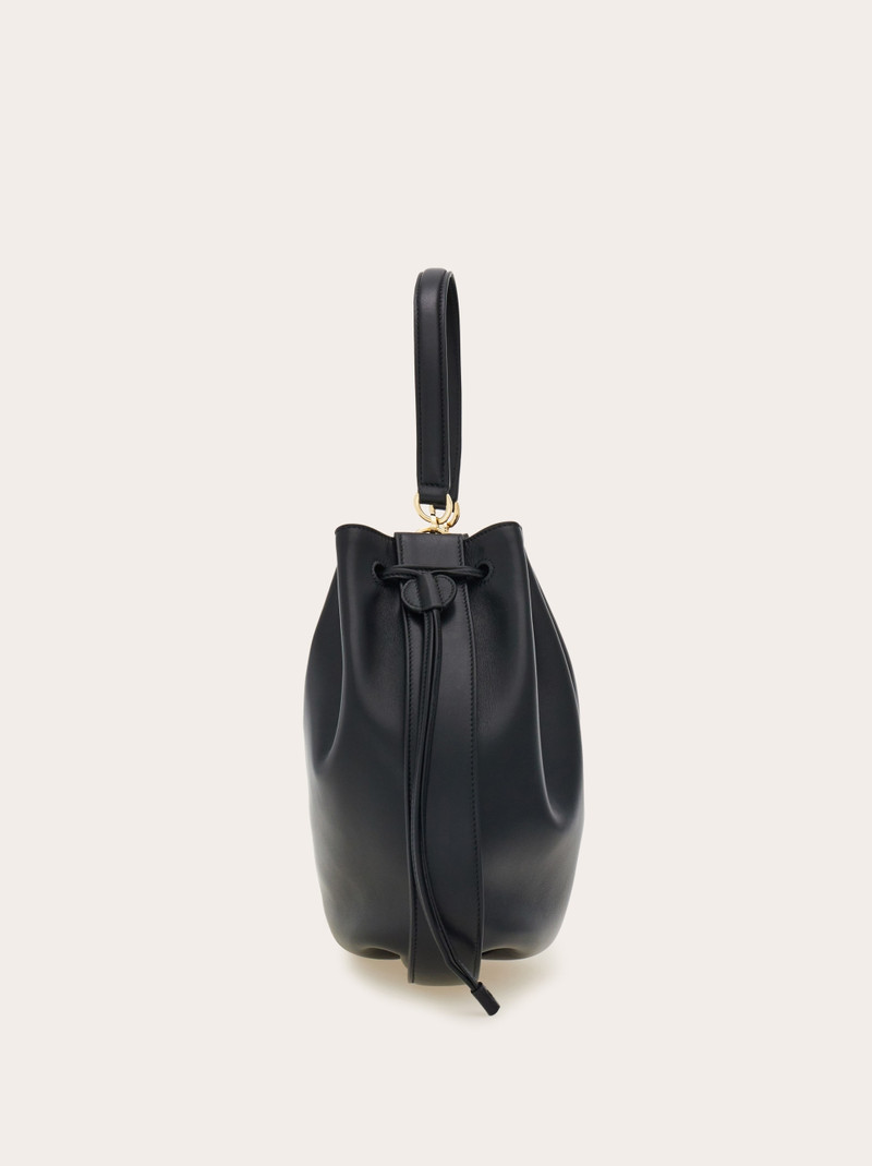 Hug buckle bucket bag 4