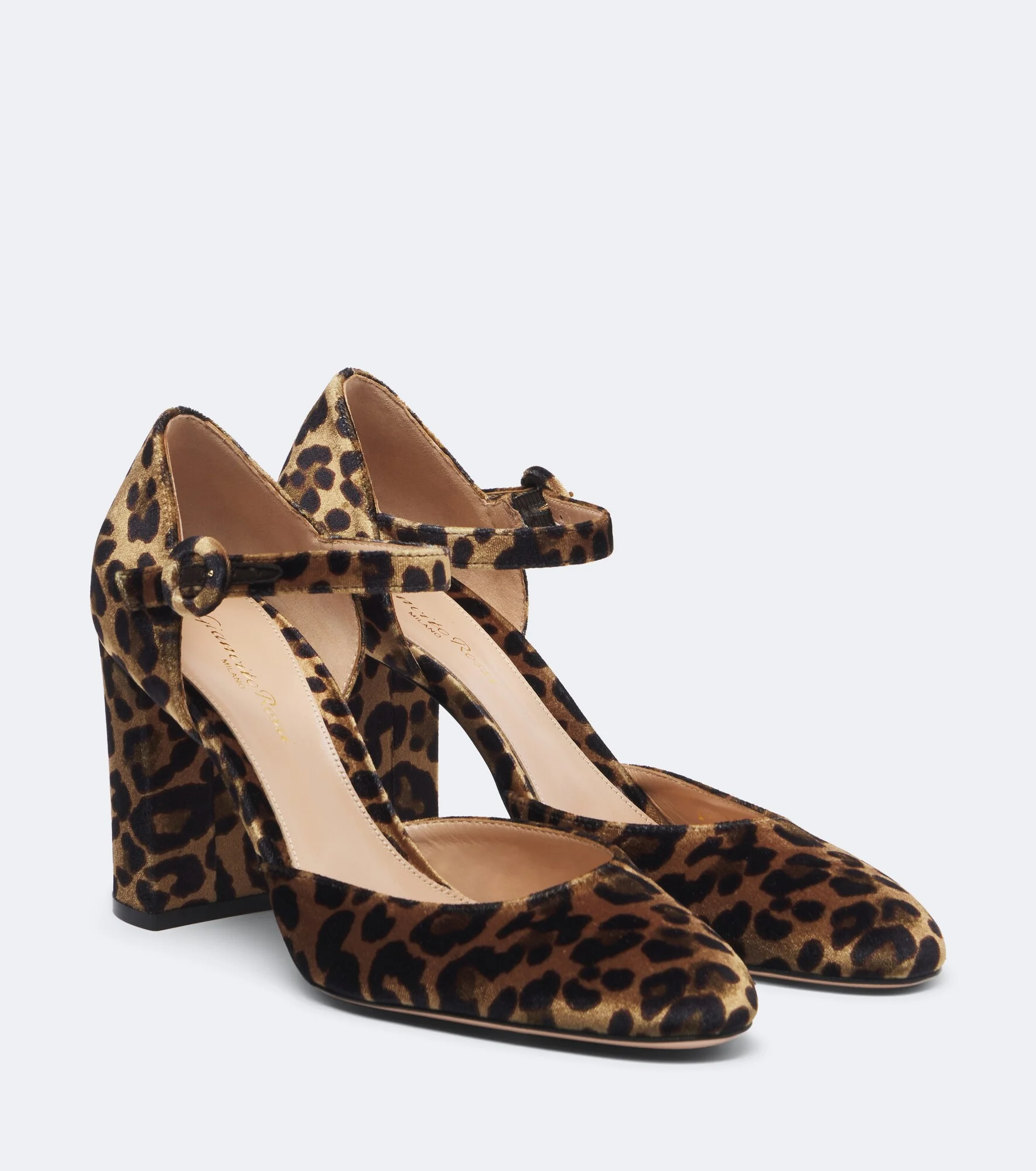Leopard-print velvet pumps - 1