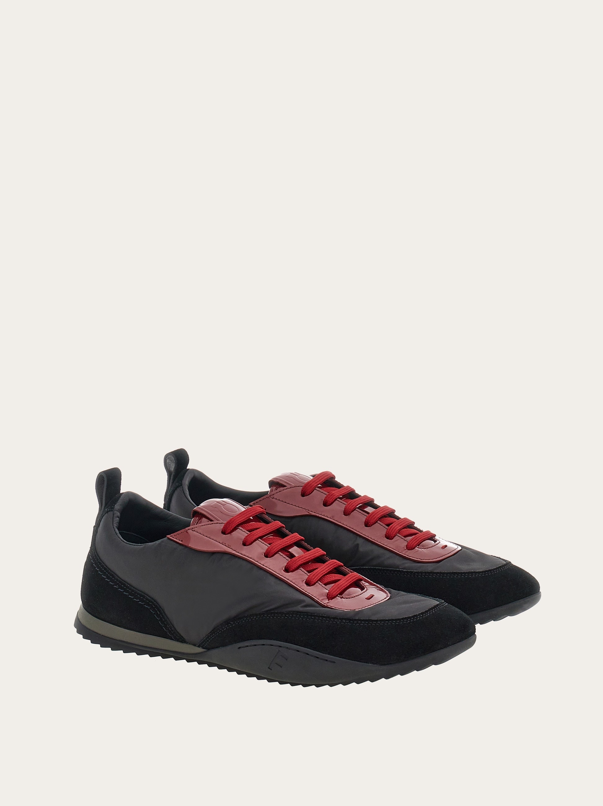 Sneaker with patent leather trim - 5