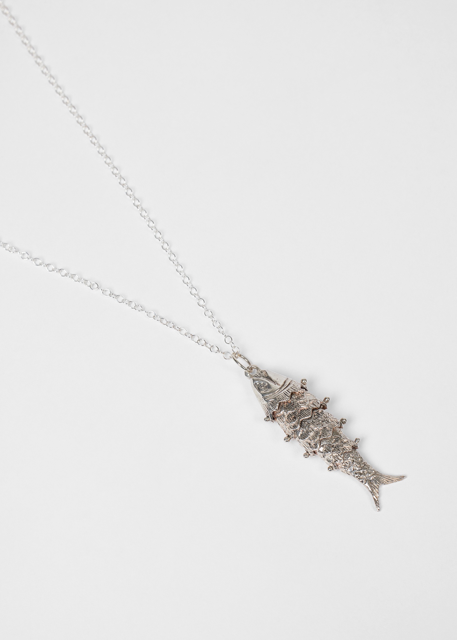 Silver Linings: Articulated Fish Necklace by Baroque Rocks - 3