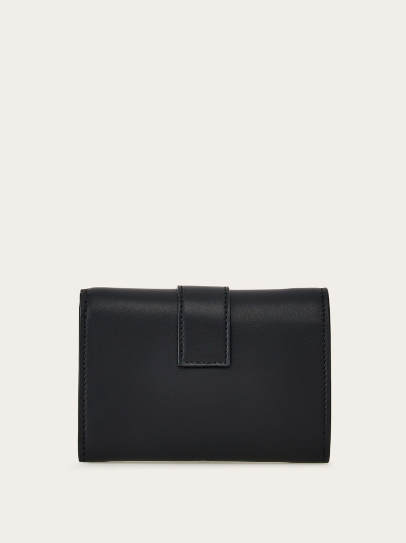 Hug compact two-tone wallet 3