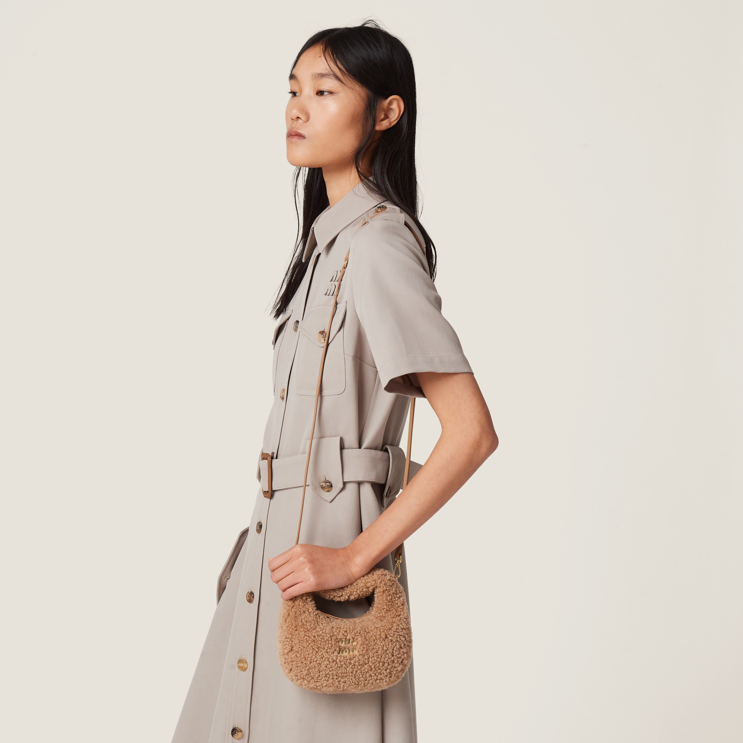 Wander shearling hobo bag with leather details - 5