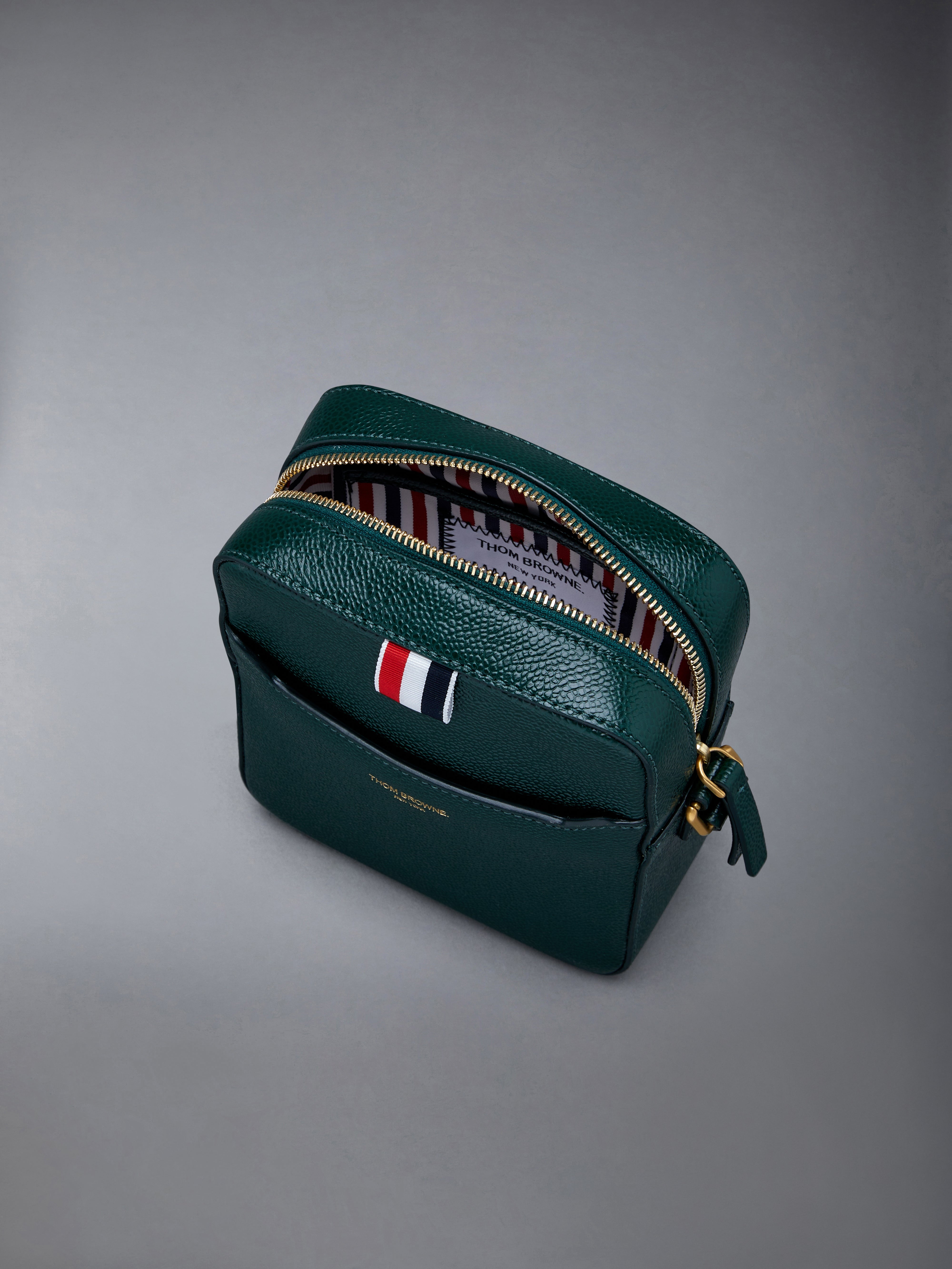 PEBBLE GRAIN LEATHER VERTICAL CAMERA BAG - 5