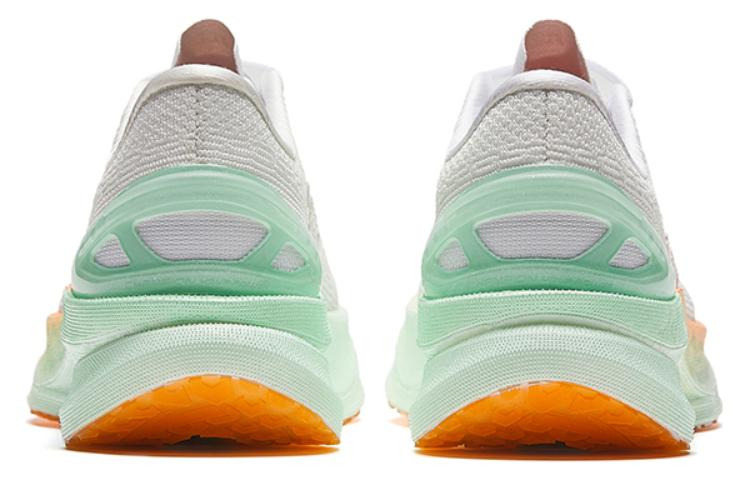 (WMNS) ANTA Running Series Sneakers 'White Green Yellow' 122335580S-8 - 4