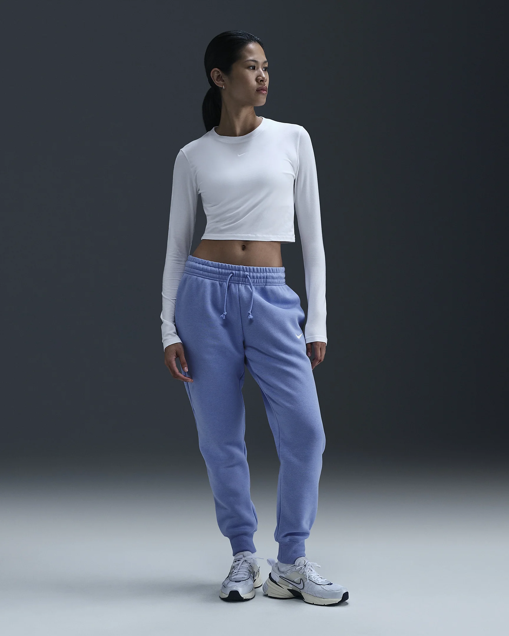 Nike Sportswear Phoenix Fleece Women's Mid-Rise Sweatpants - 1