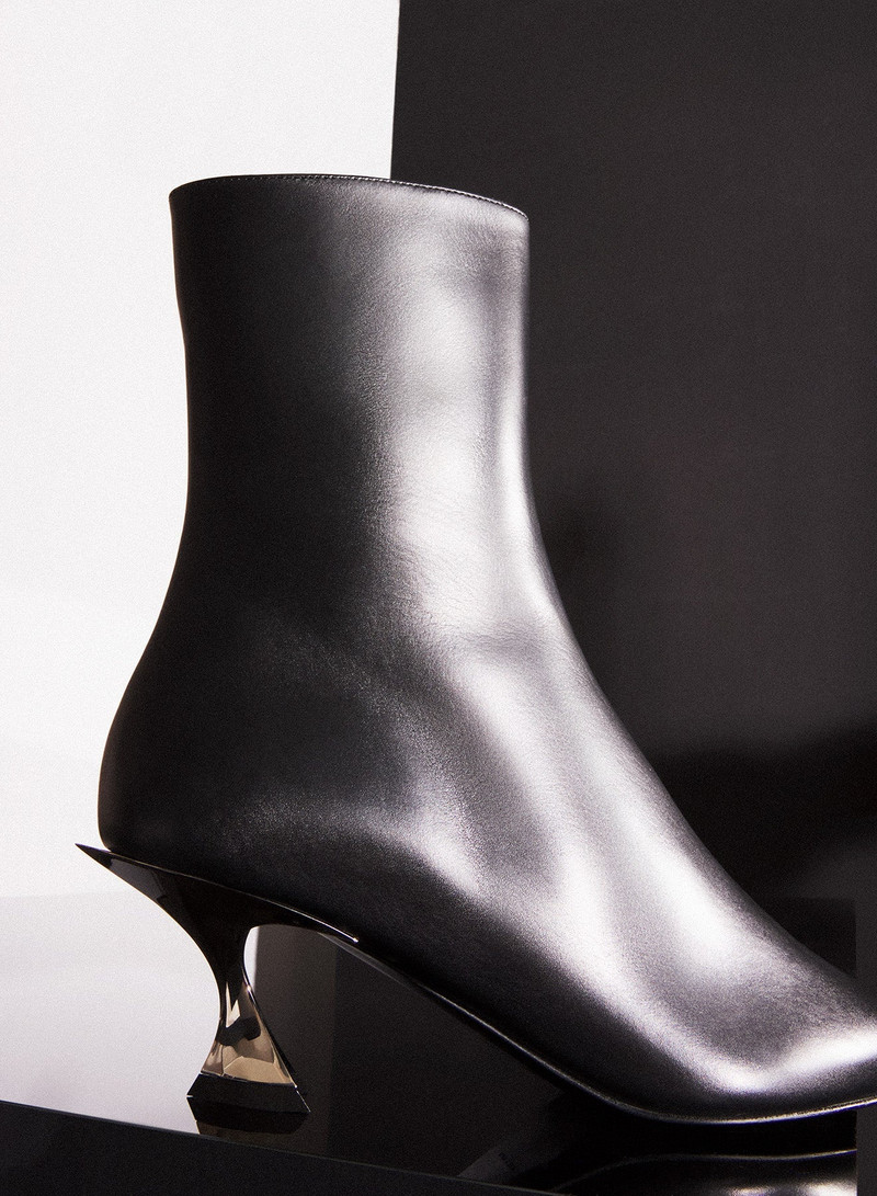Black leather Fang 55 ankle boots 4