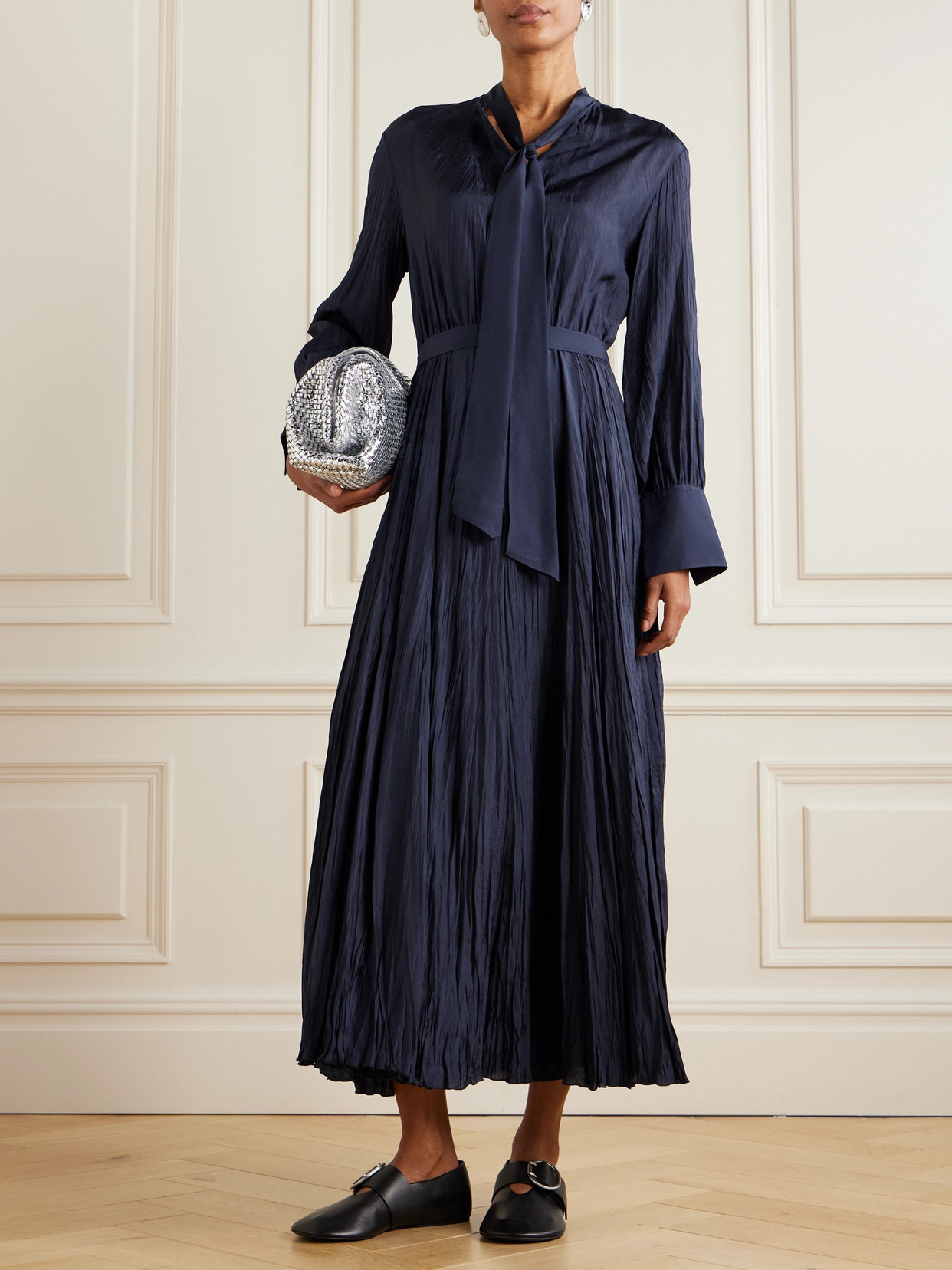 Lisa Crinkled Silk-habotai Maxi Dress - 2