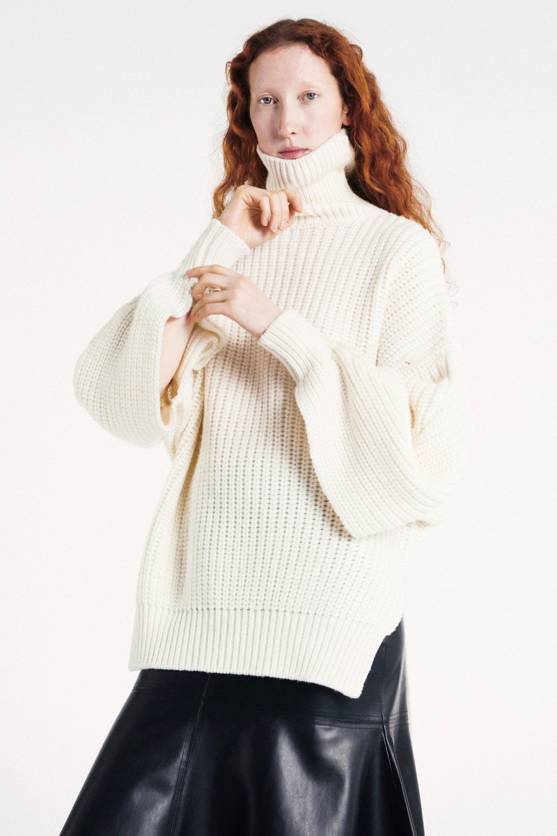 SWEATER CREAM 12