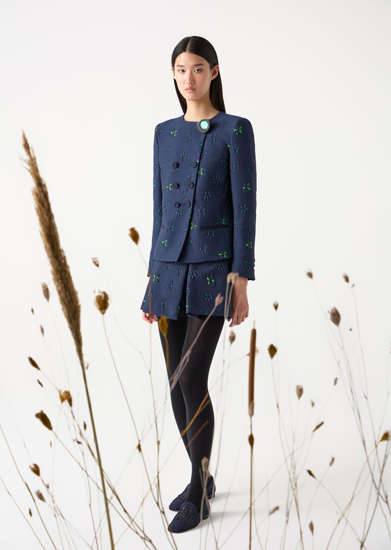 Double-breasted jacket in jacquard fabric with a floral pattern - 7