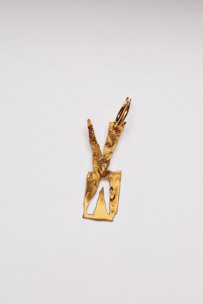 Acne Studios V earring - Gold outlook