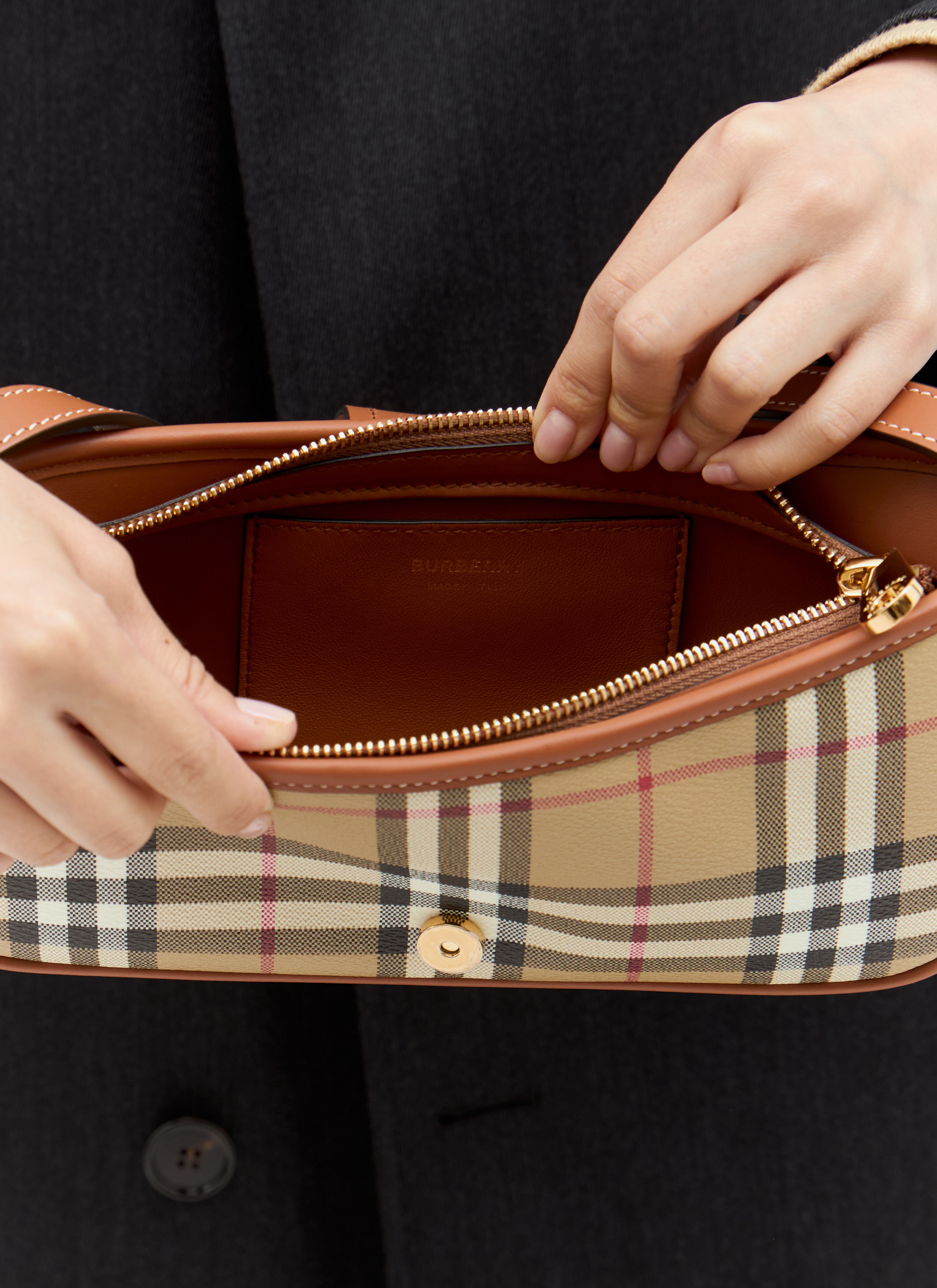 Burberry Check Sling Shoulder Bag | lncc | REVERSIBLE