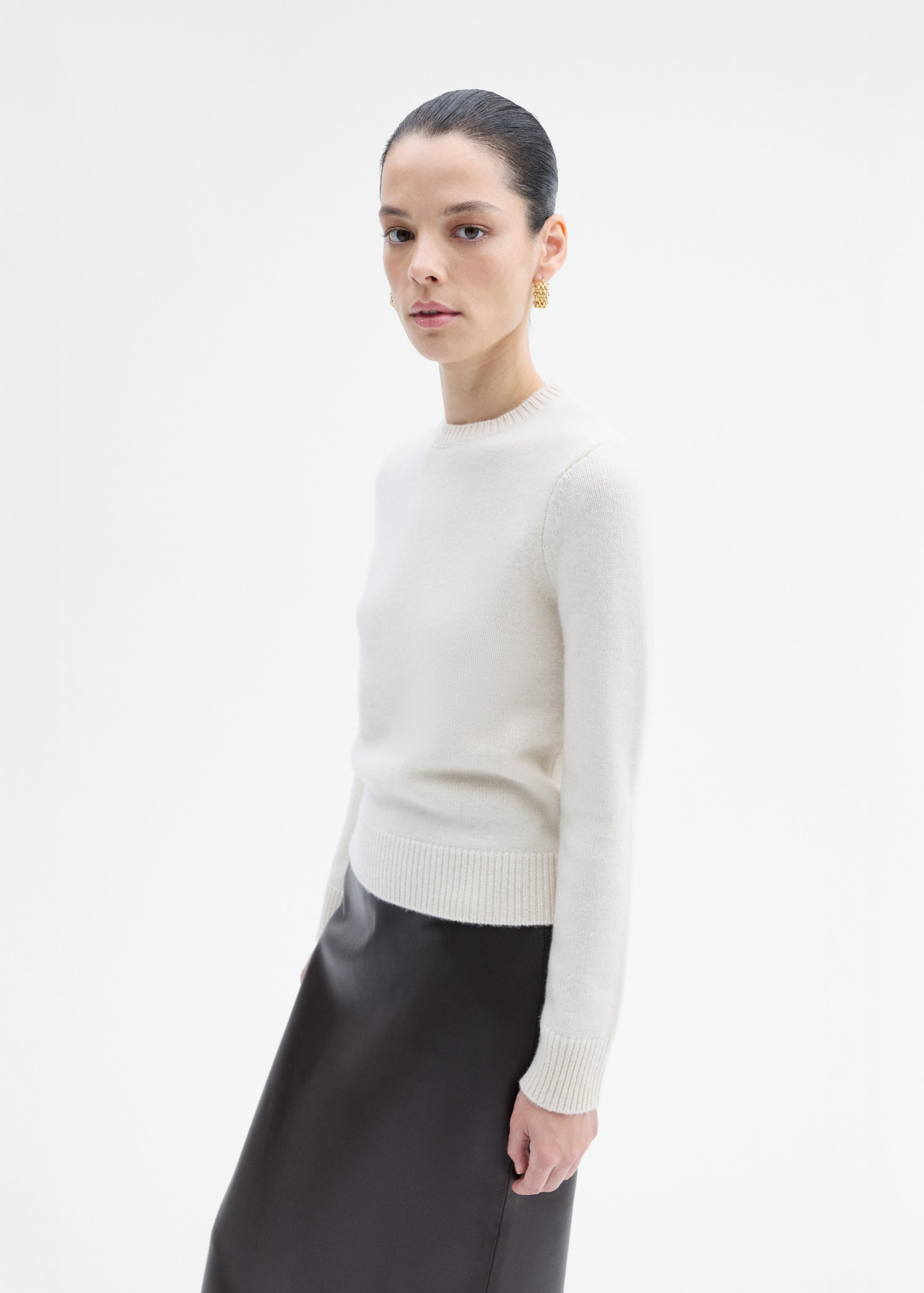Crew Sweater in Cashmere - 2
