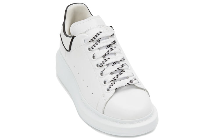 (WMNS) Alexander McQueen Oversized Sneaker 'White Black' 621056WHXMT9074 - 3