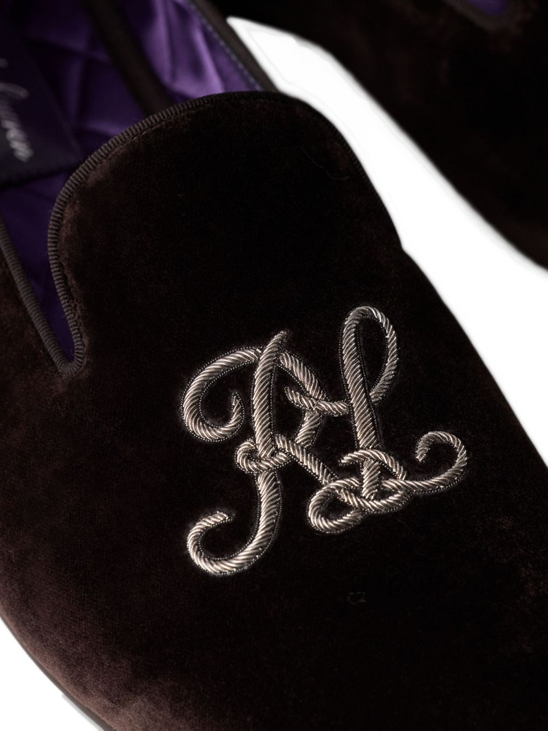 Alonzo embroidered slippers 4