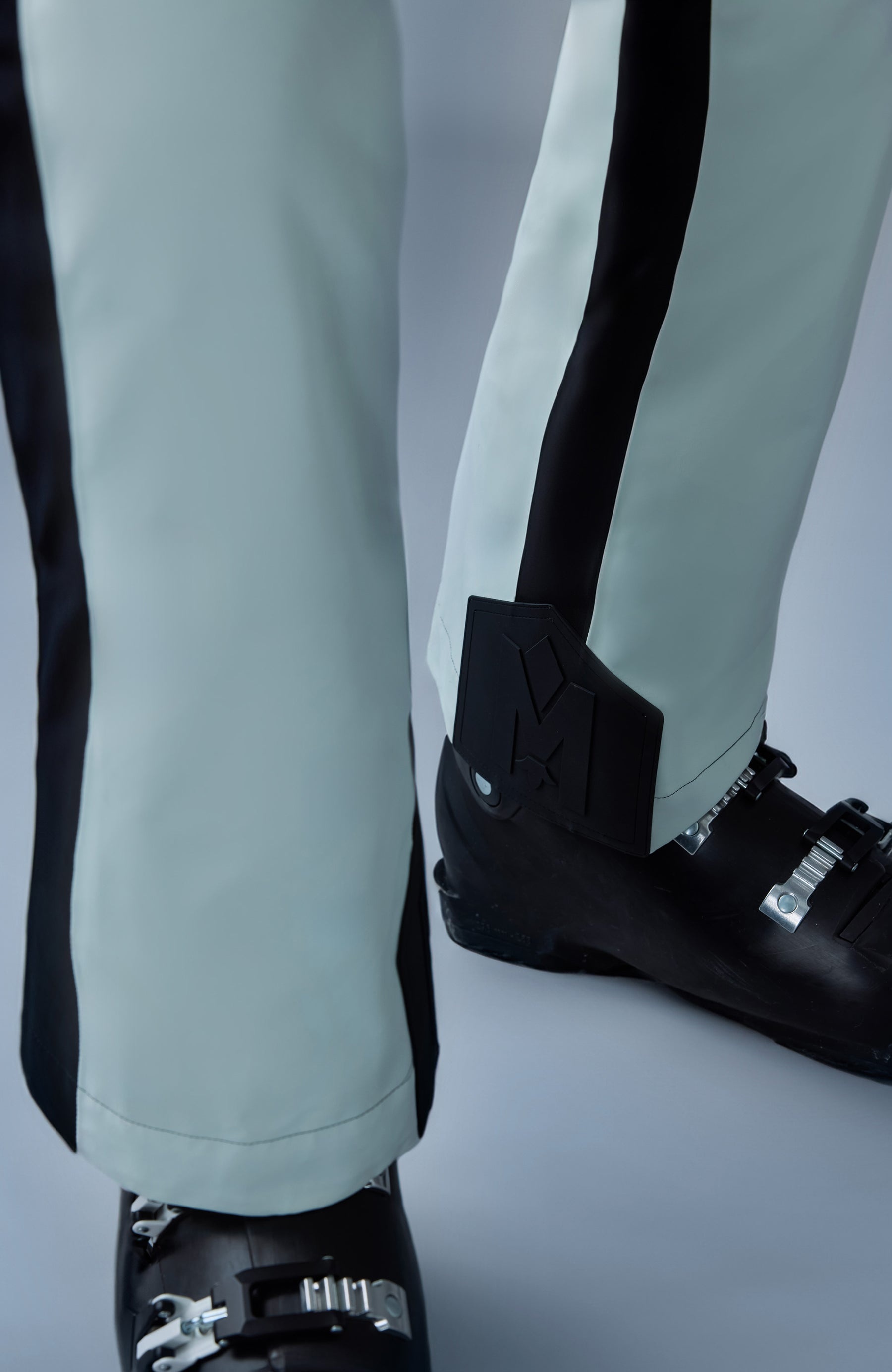 NYOMI ski pant with removable suspenders - 5