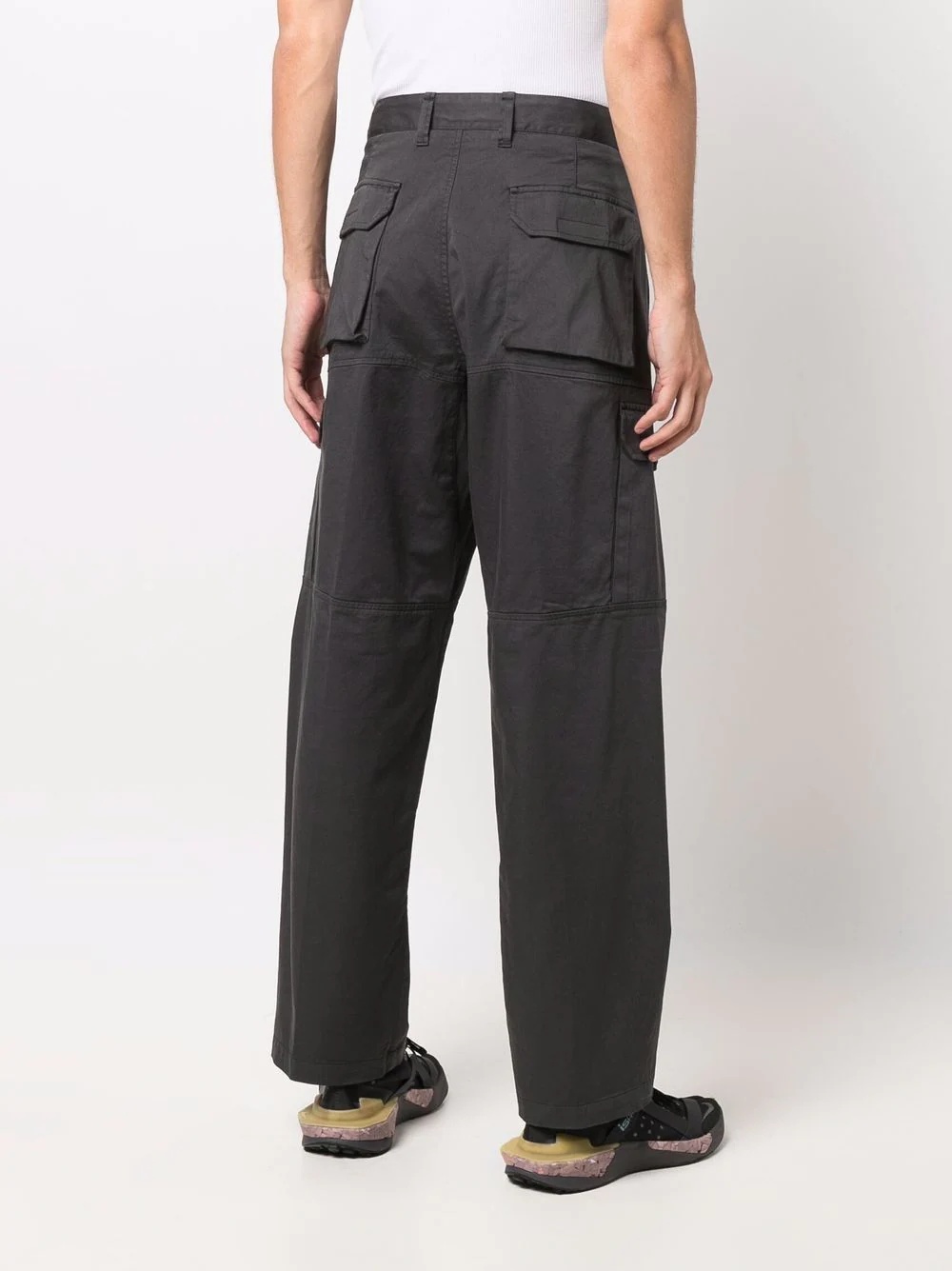 logo-patch straight-leg trousers - 4