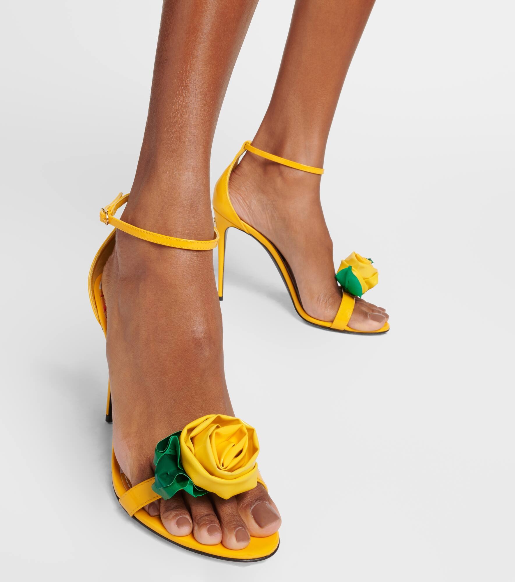 Floral-appliqué patent leather sandals - 4