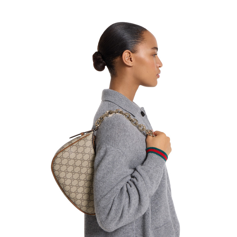 GG Emblem medium shoulder bag 4
