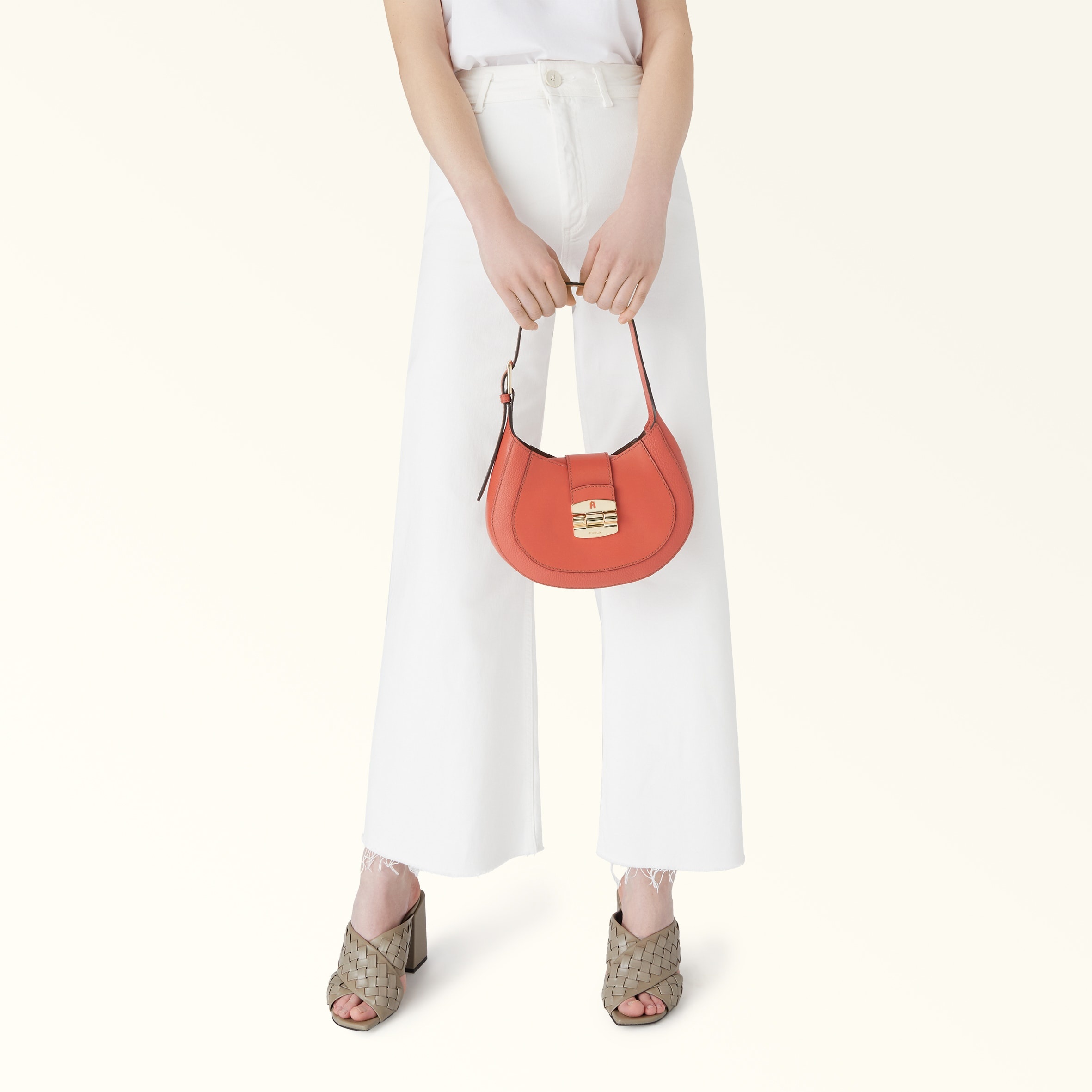 Furla Club 2 - 6