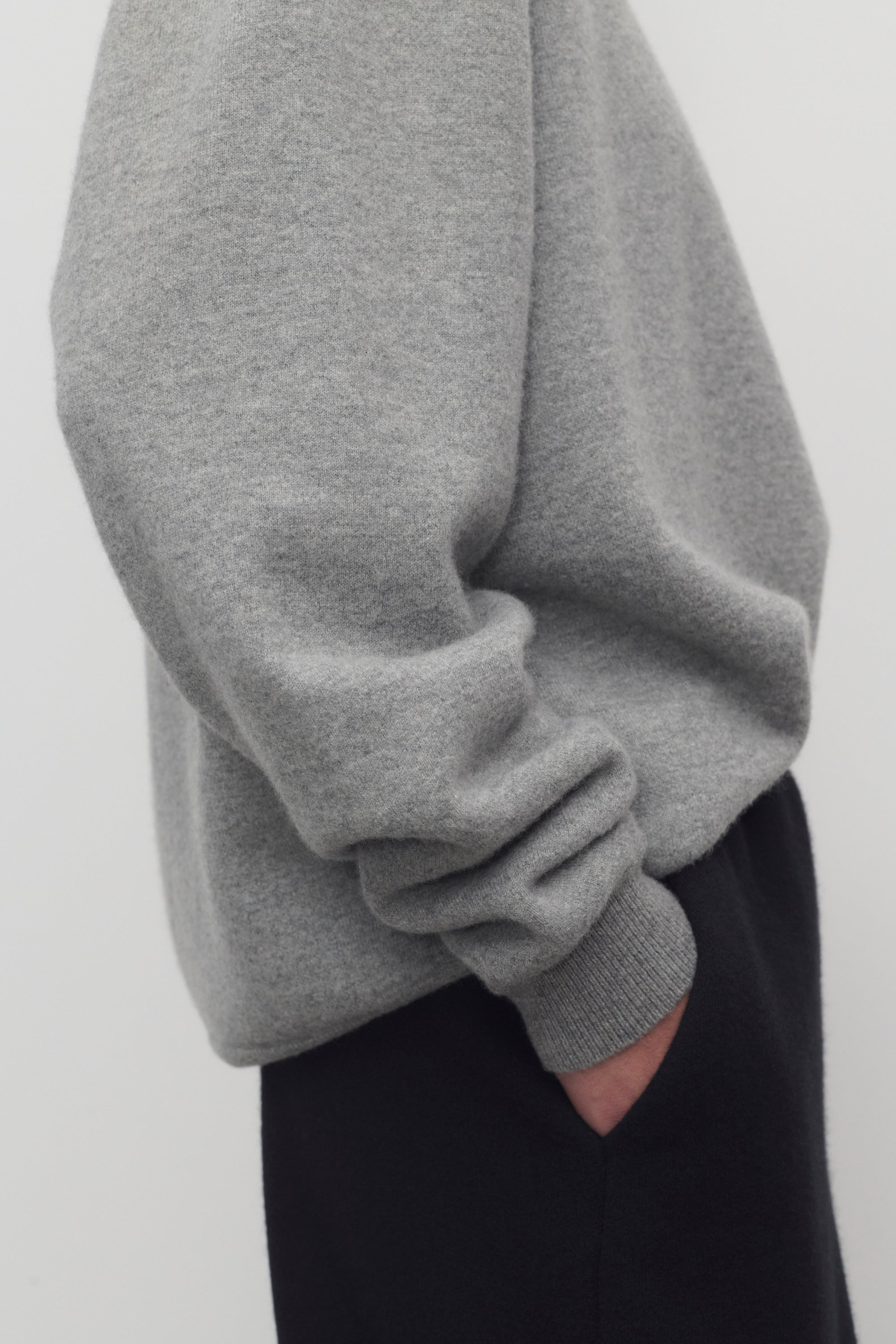 Leora Sweatshirt in Cashmere - 6