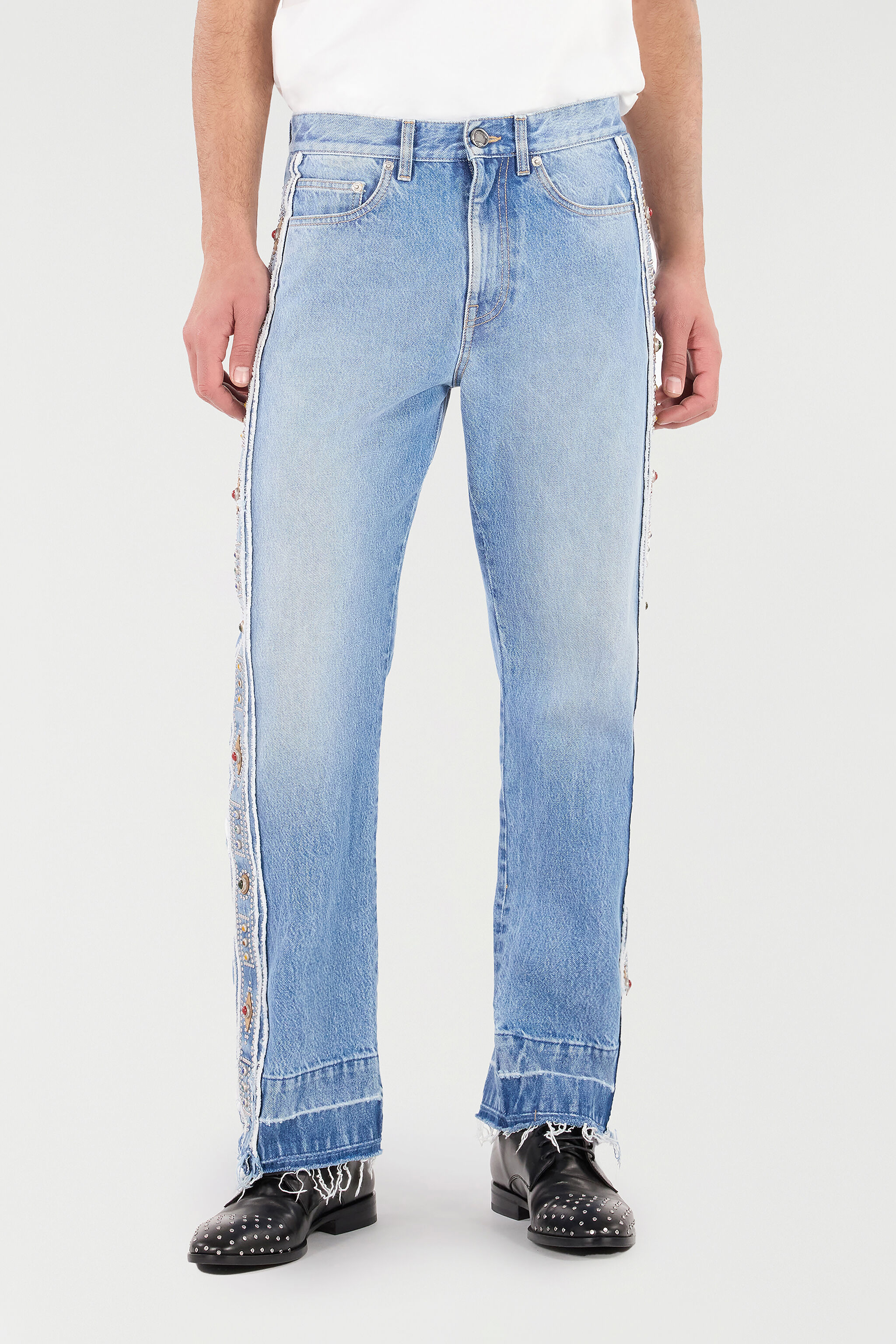 Jeans With Stud And Stone Pattern - 3