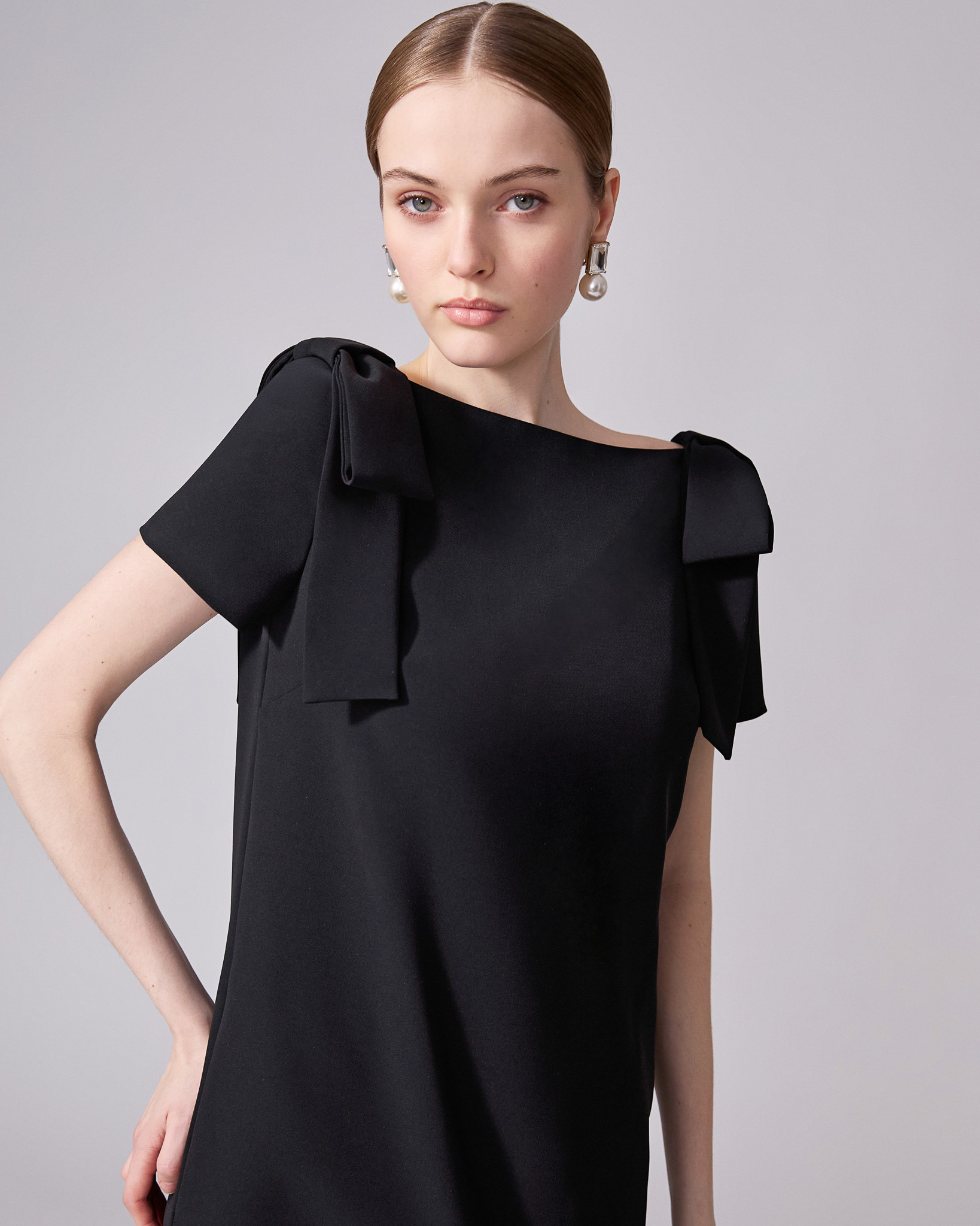 Shift Dress With Bows - 4