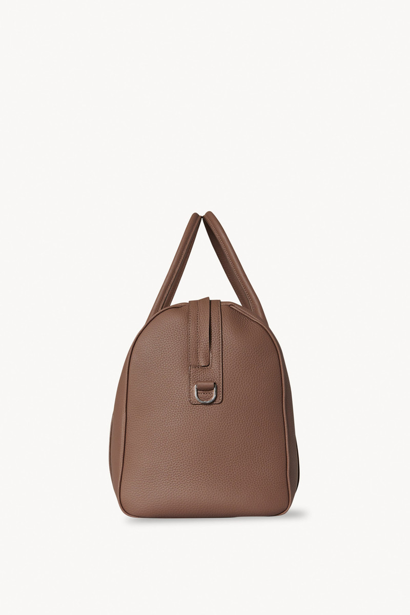 Iowa Duffle in Leather 3