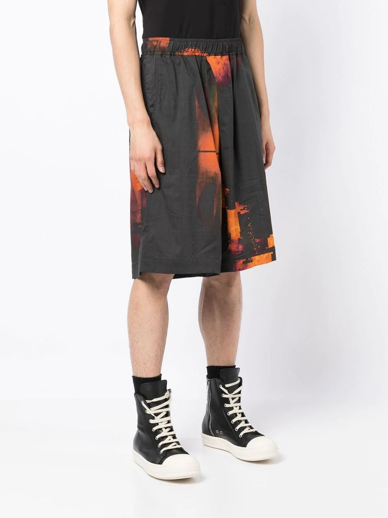 tie-dye Bermuda shorts 3