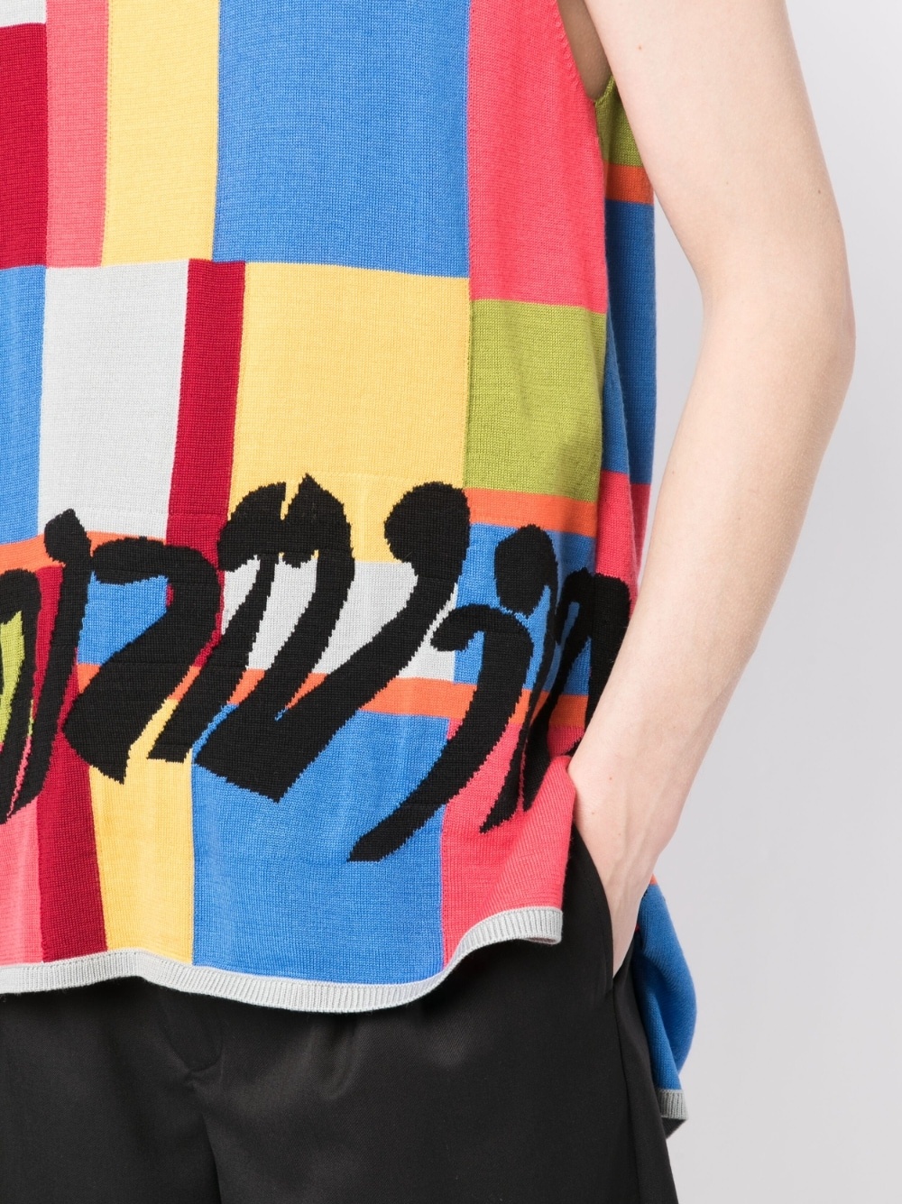 geometric-print sleeveless top - 5