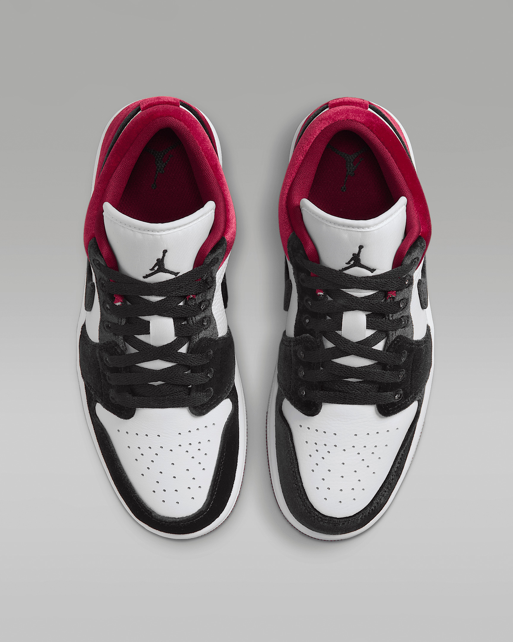 Air Jordan 1 Low SE Women's Shoes - 4