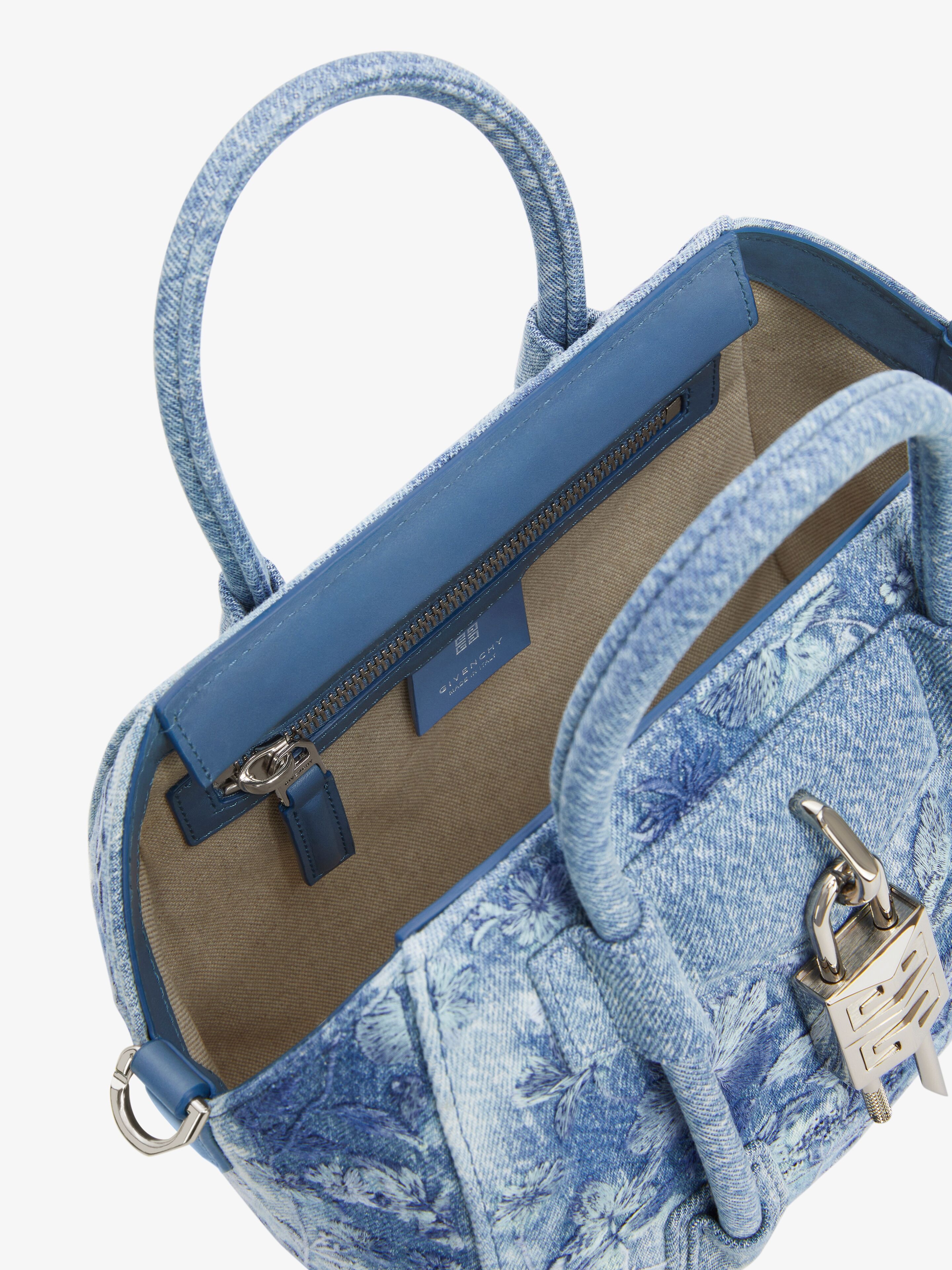 MINI ANTIGONA LOCK BAG IN WASHED EMBROIDERED DENIM - 5