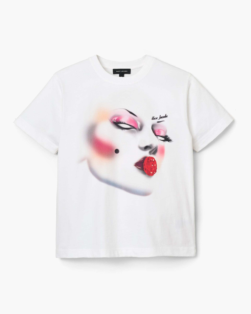 Marc Jacobs RUNWAY BEAUTY BOX TEE outlook