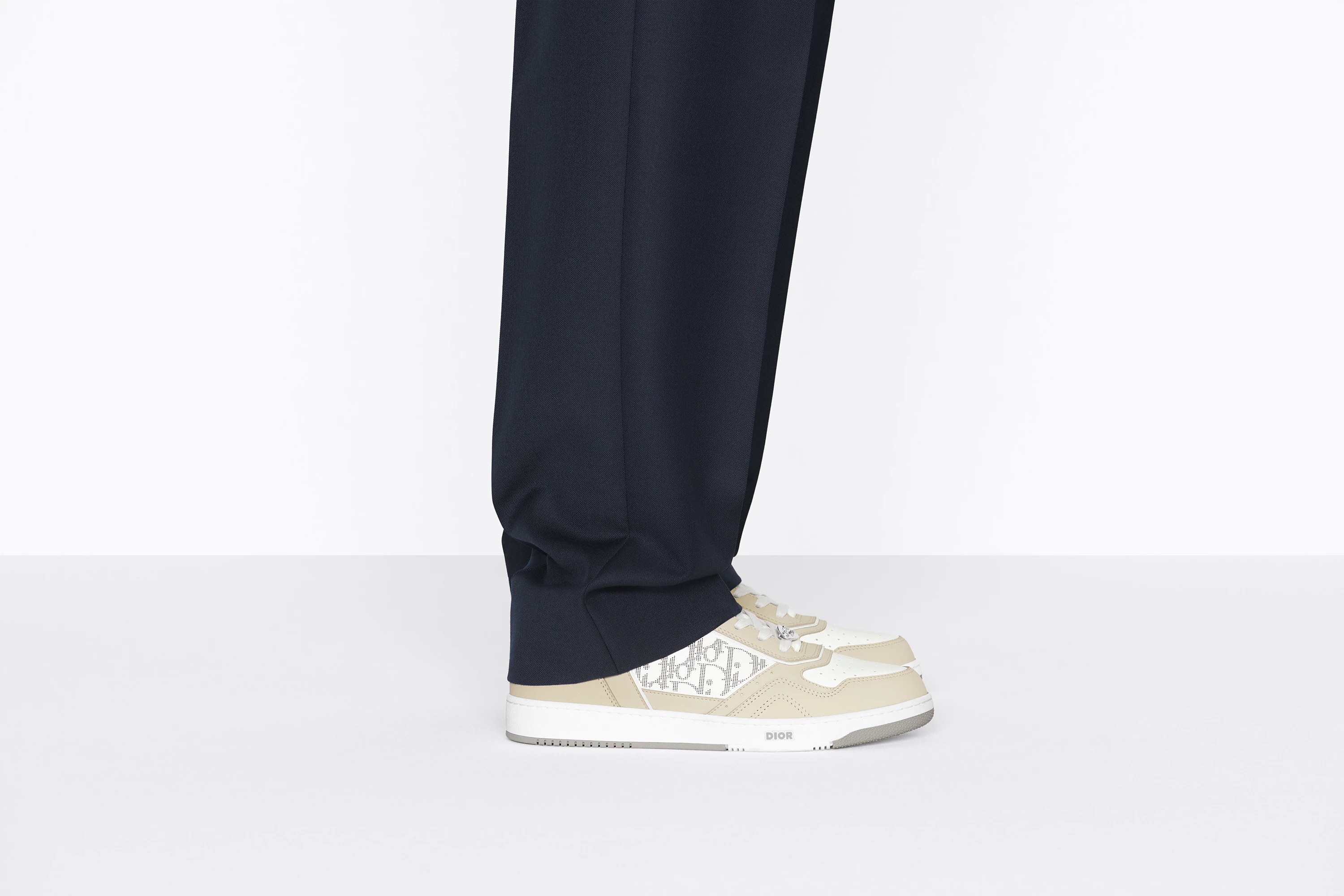 B27 Low-Top Sneaker - 7