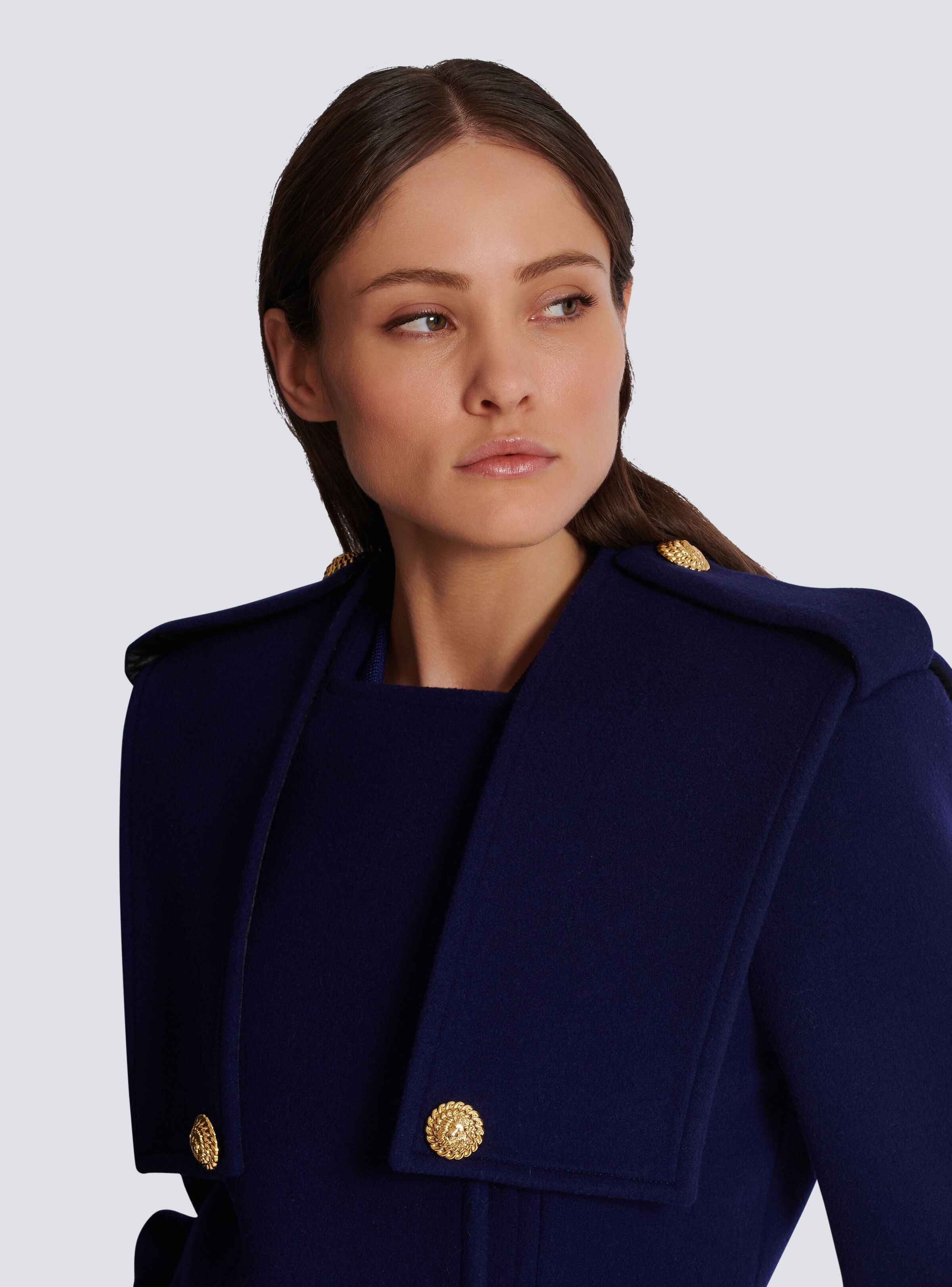 Wool and cashmere button-down trench coat - 7