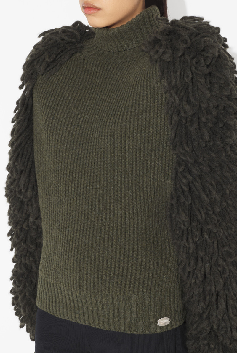 THE LOOP-STITCH SWEATER 4
