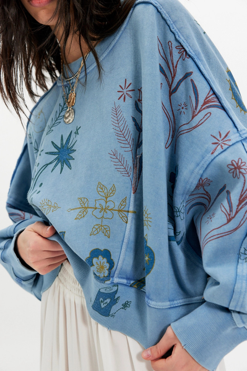 Gaia Sweatshirt 1