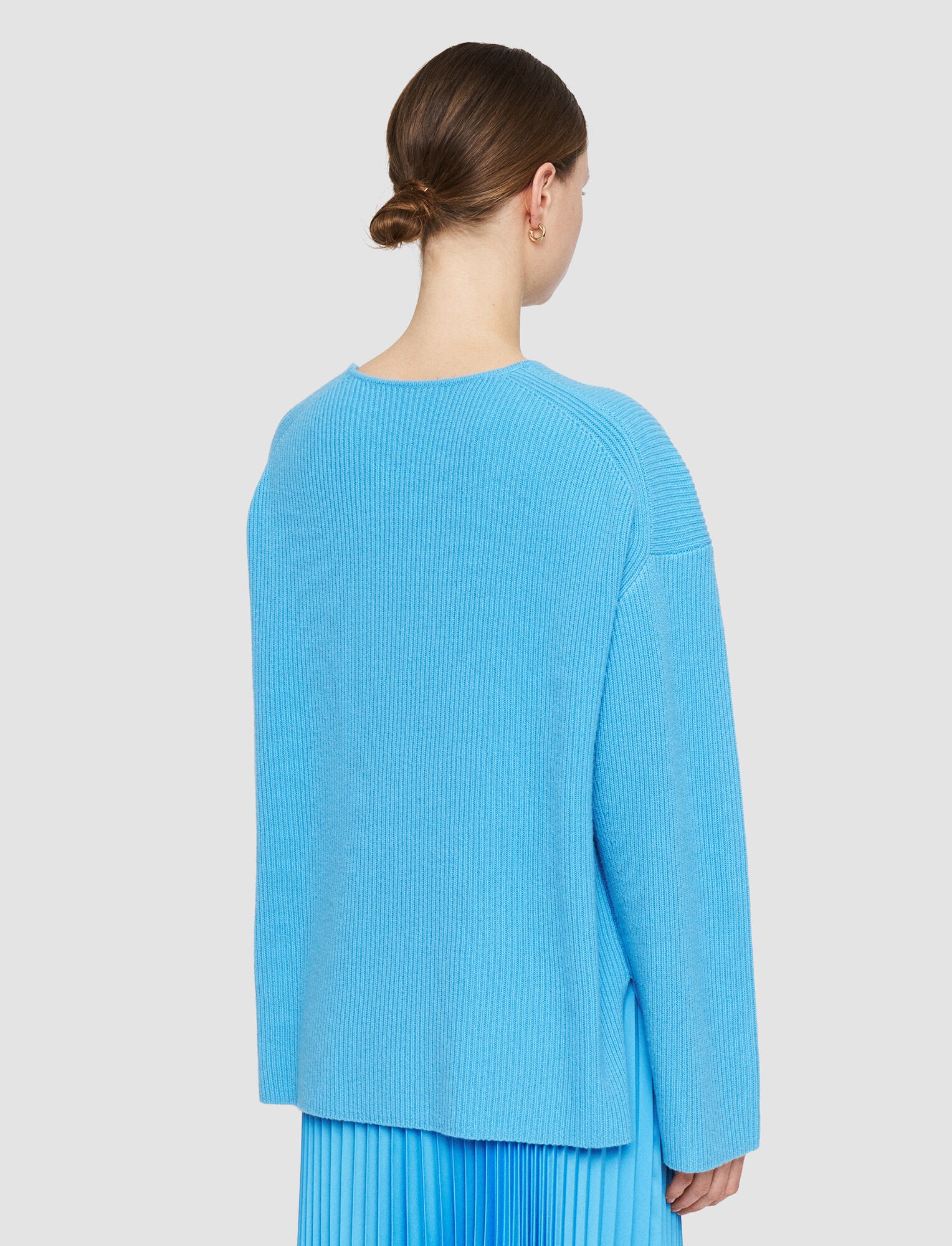 Pure Cashmere V Neck Jumper - 4