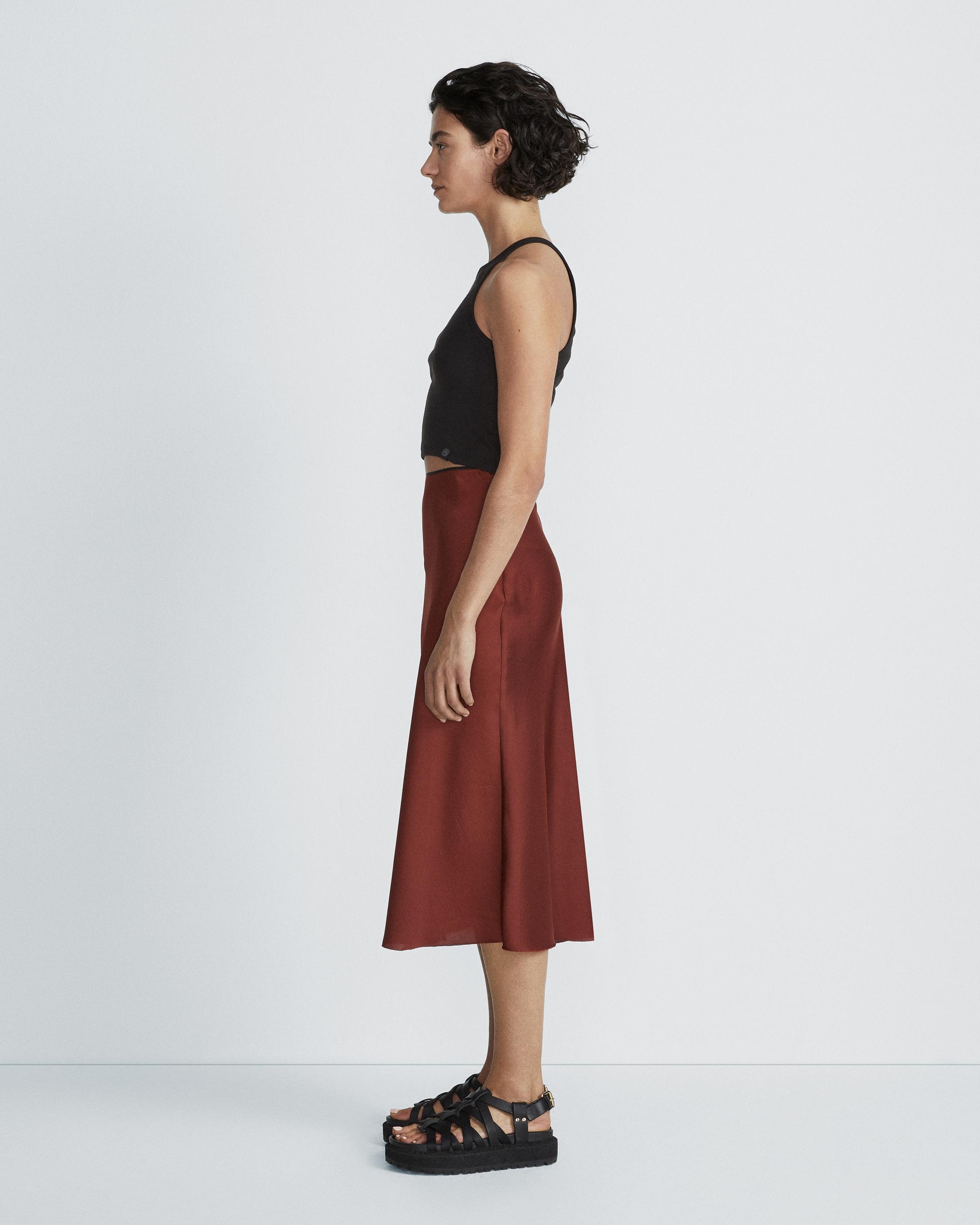 Jaci Satin Skirt
Midi Skirt - 4